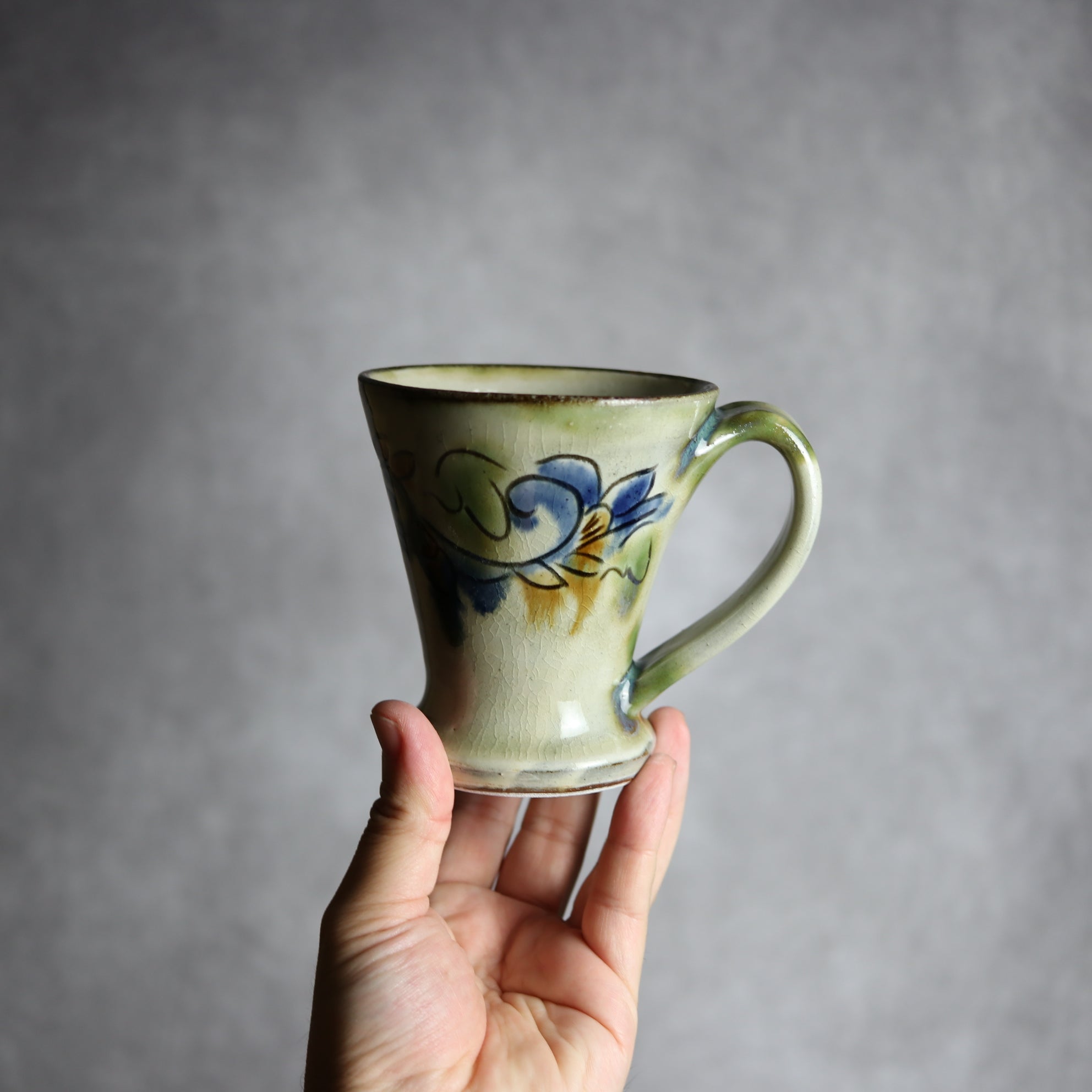 茂生窯 - マグカップ1 三彩 線彫唐草 やちむん 陶器 茂生窯 - mundasui