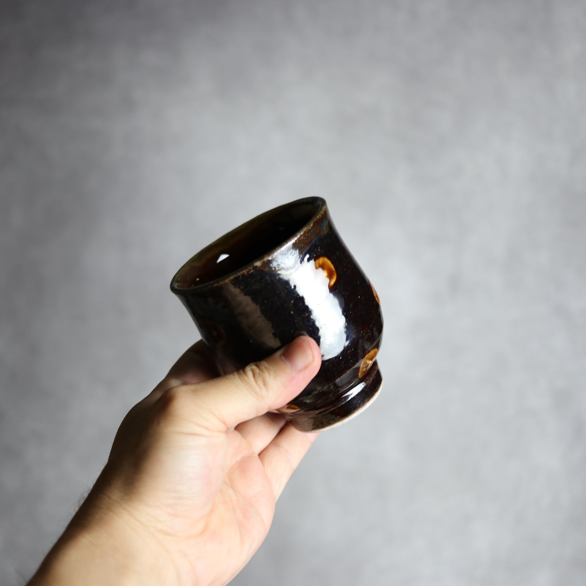 茂生窯 - 湯呑1 飴釉 イッチン 点打 やちむん 陶器 茂生窯 - mundasui
