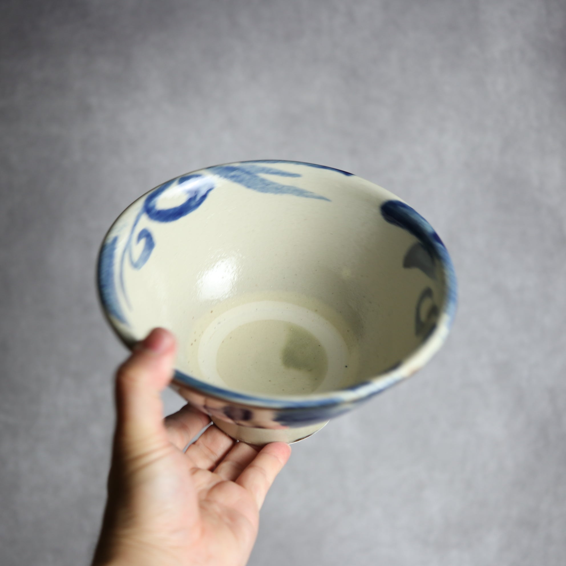 茂生窯 - 6寸マカイ1 飴 呉須釉 菊唐草 やちむん 陶器 茂生窯 - mundasui