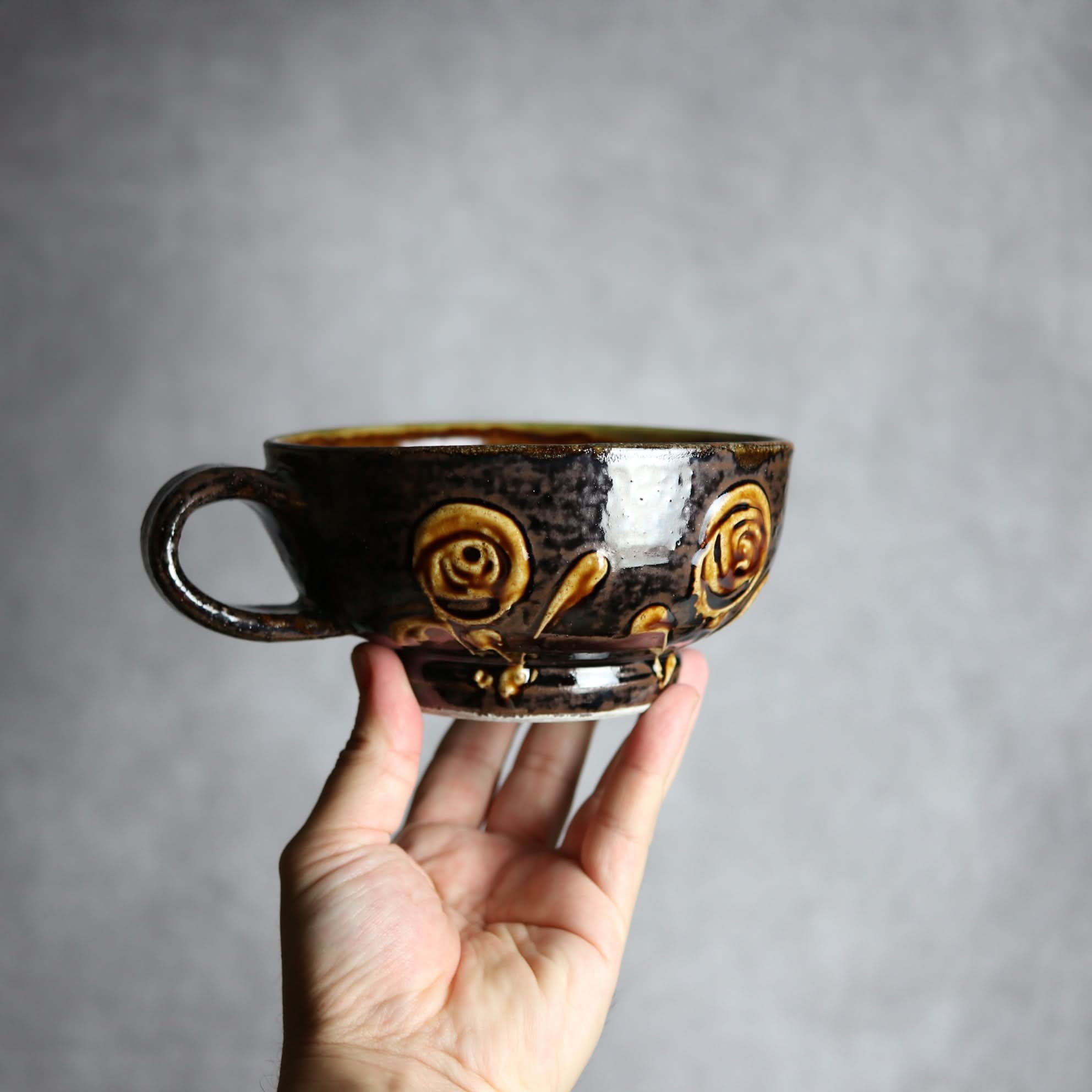 スープマグ1 飴釉 イッチン 花 やちむん 陶器 茂生窯 陶器.