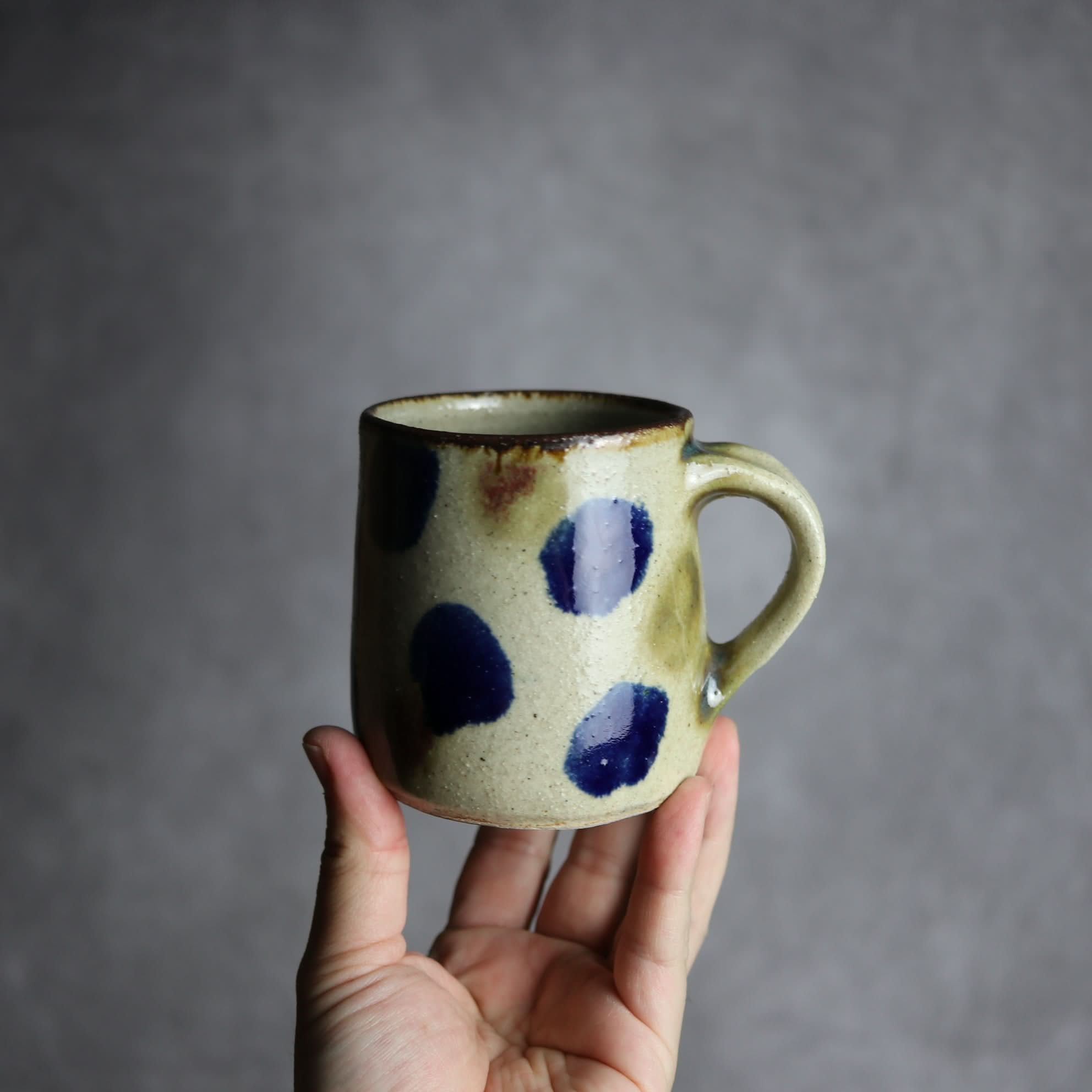 筒マグ1 呉須 緑釉 点打 やちむん 陶器 北窯 松田共司工房 やちむん 陶器.