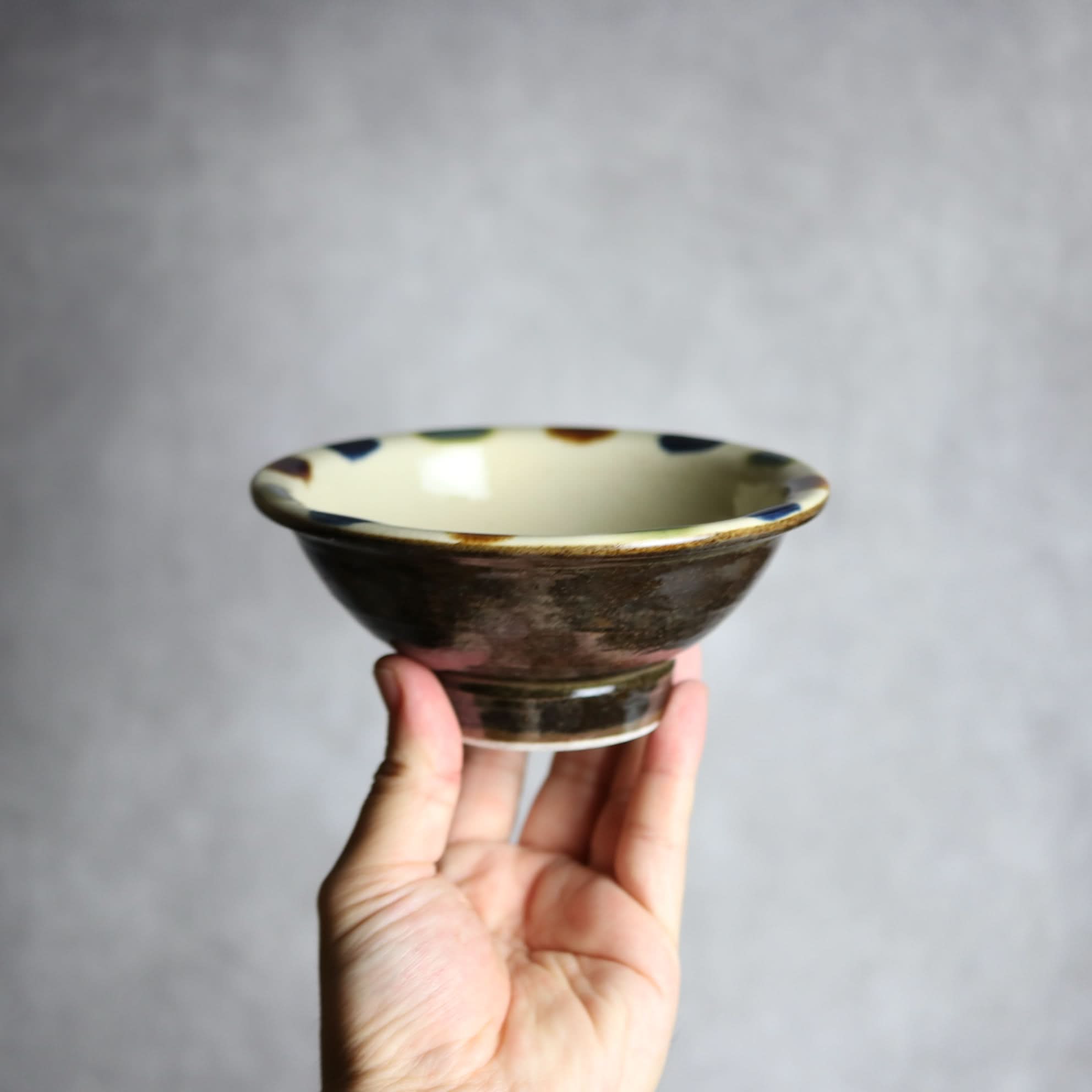 4寸ワンブー2 三彩 縁点打 やちむん 陶器 茂生窯 陶器.