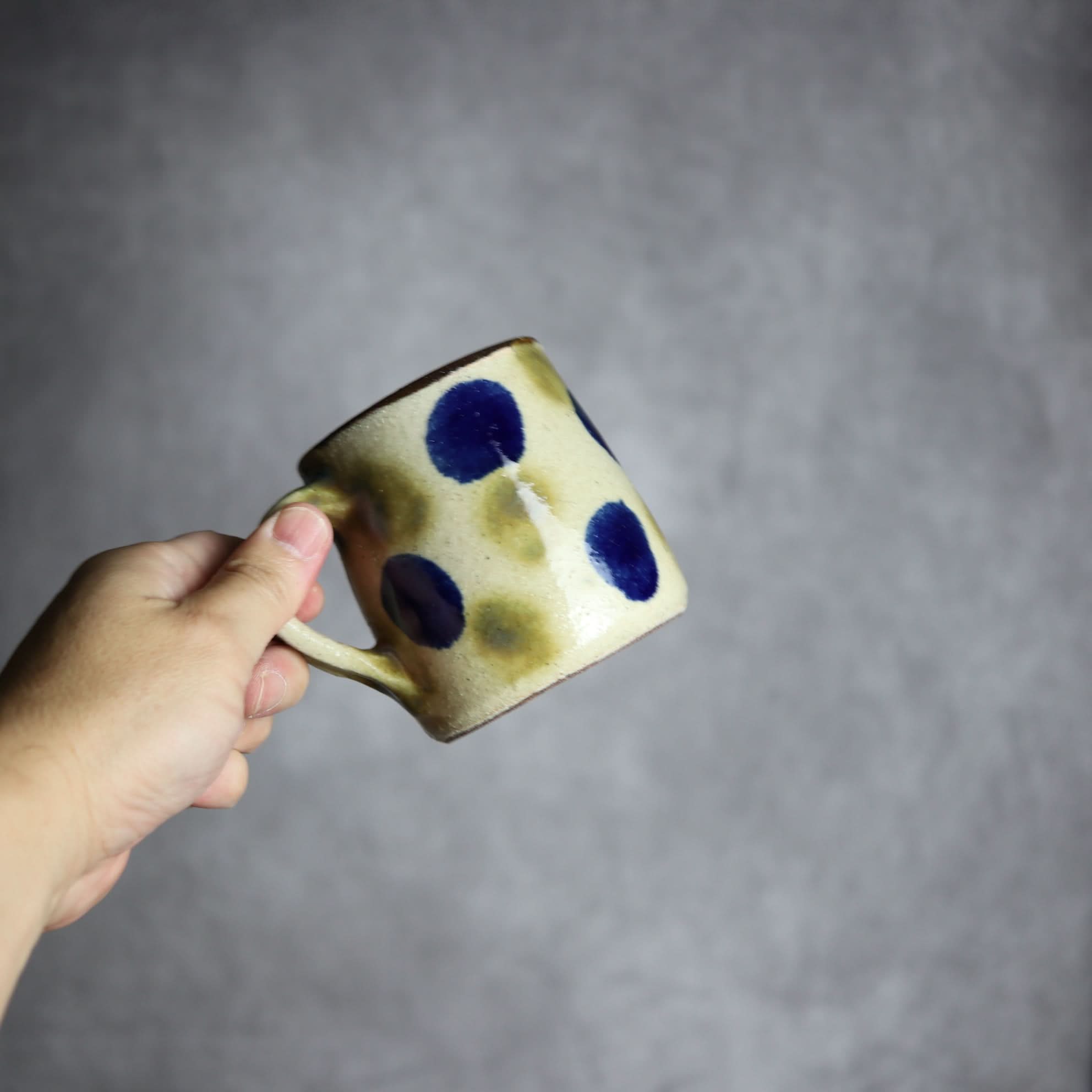 筒マグ1 呉須 緑釉 点打 やちむん 陶器 北窯 松田共司工房 やちむん 陶器.