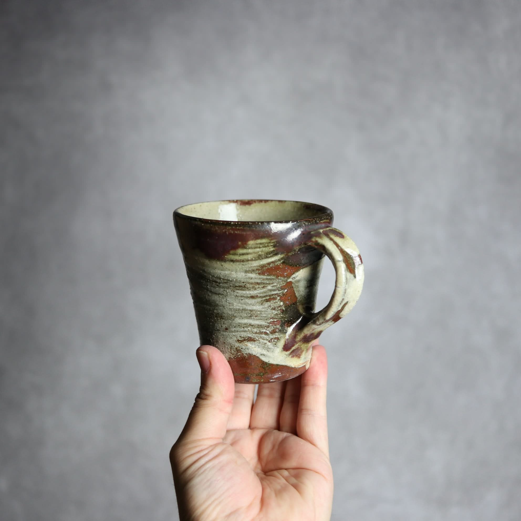 Vマグ 大1 緑釉 刷毛目 やちむん 陶器 北窯 松田共司工房 やちむん 陶器.