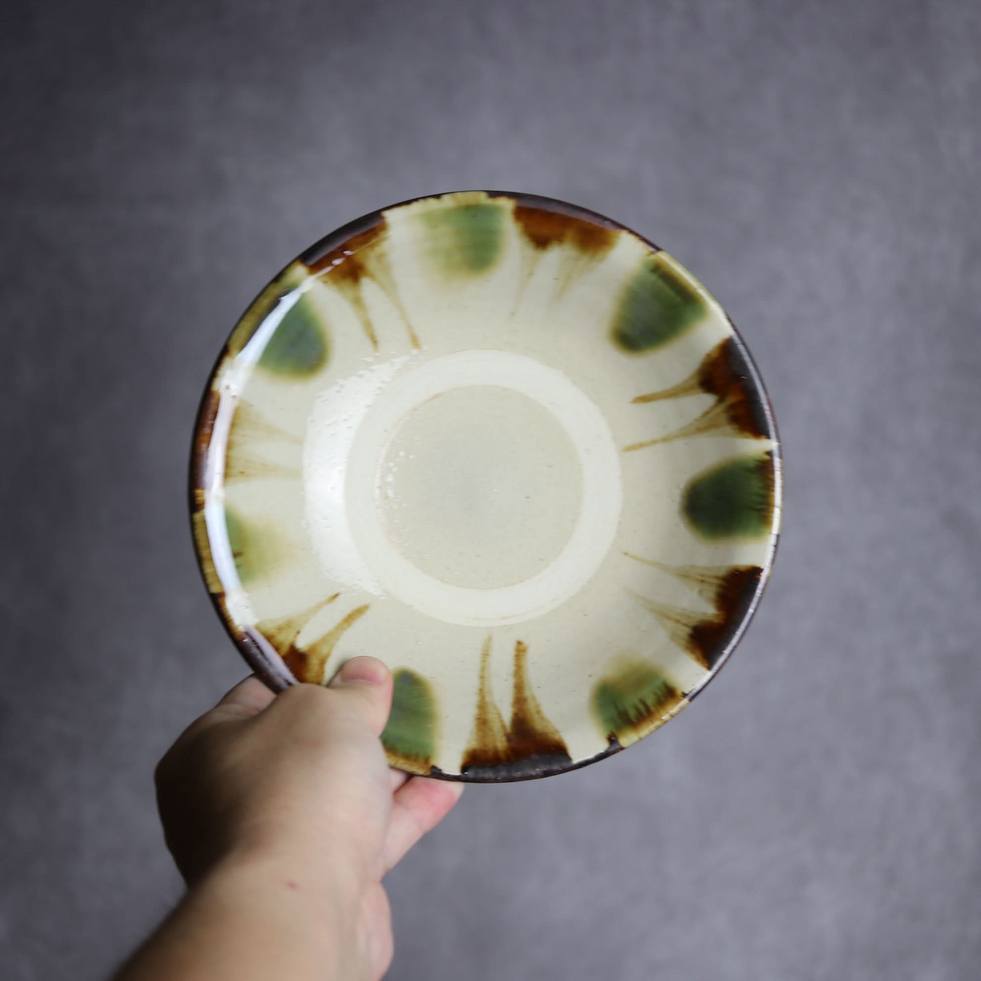 6寸皿2 三彩 線描 やちむん 陶器 いずみ窯 島袋工房 やちむん 陶器.