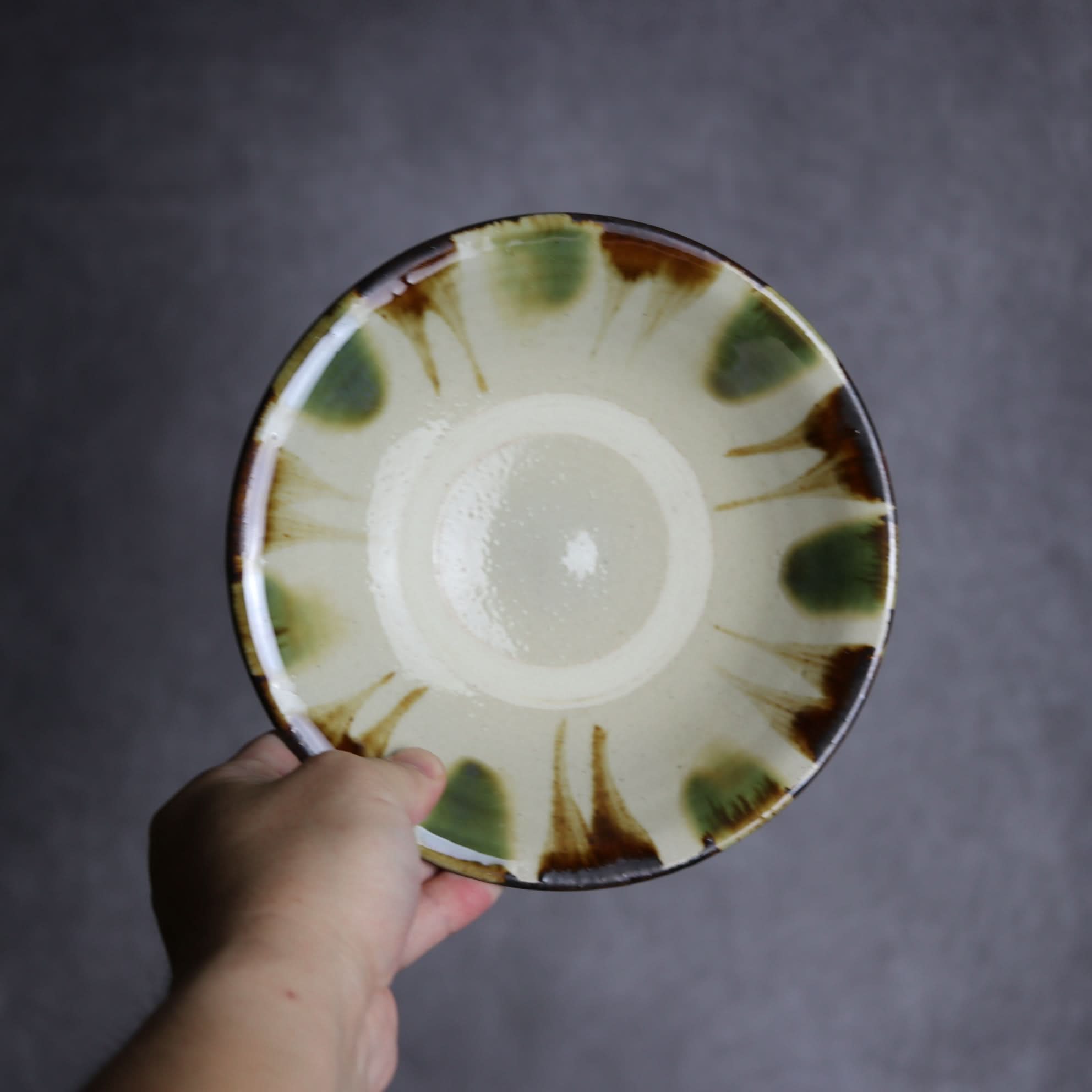 6寸皿2 三彩 線描 やちむん 陶器 いずみ窯 島袋工房 やちむん 陶器.