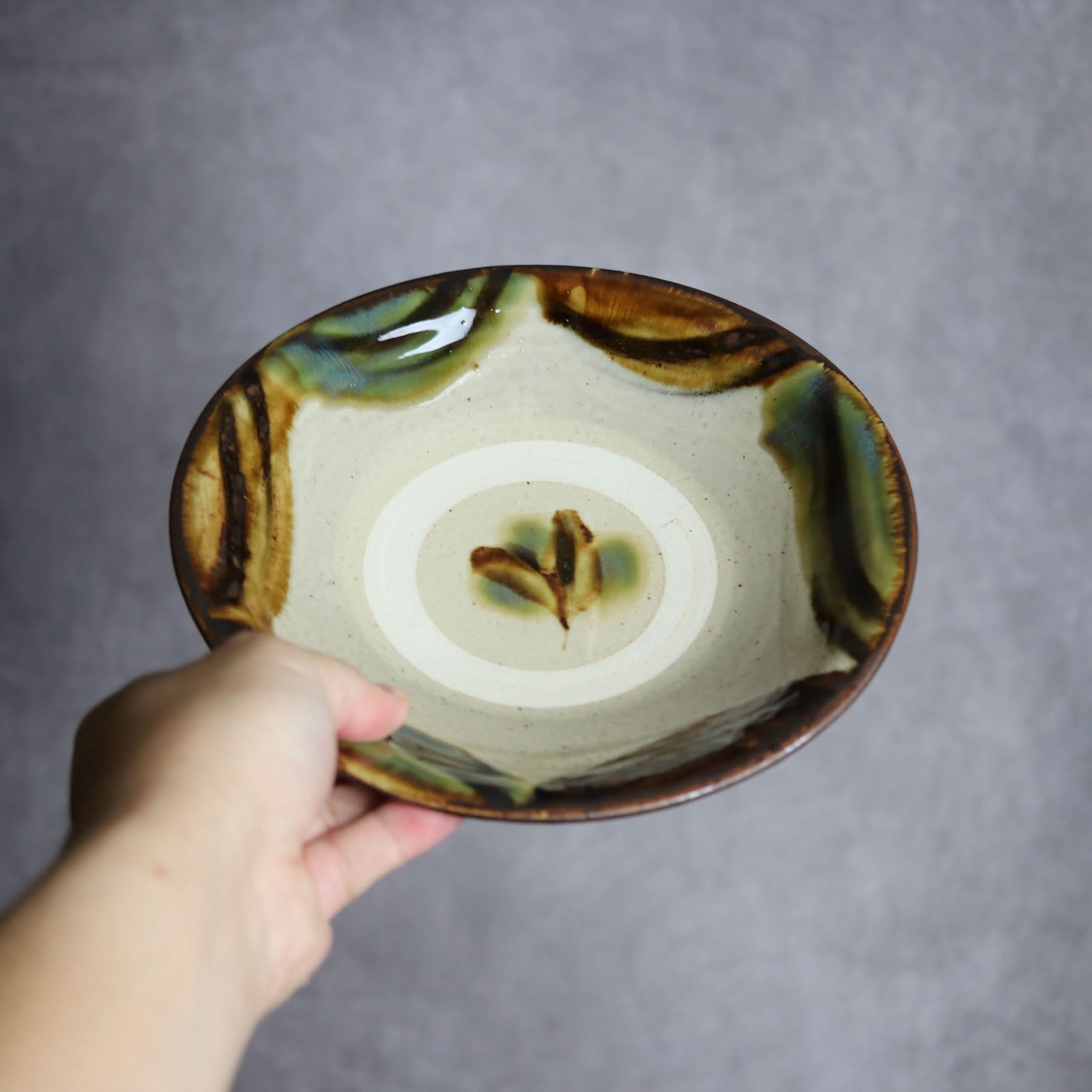 7寸皿1 三彩 指描 やちむん 陶器 いずみ窯 島袋工房 やちむん 陶器.