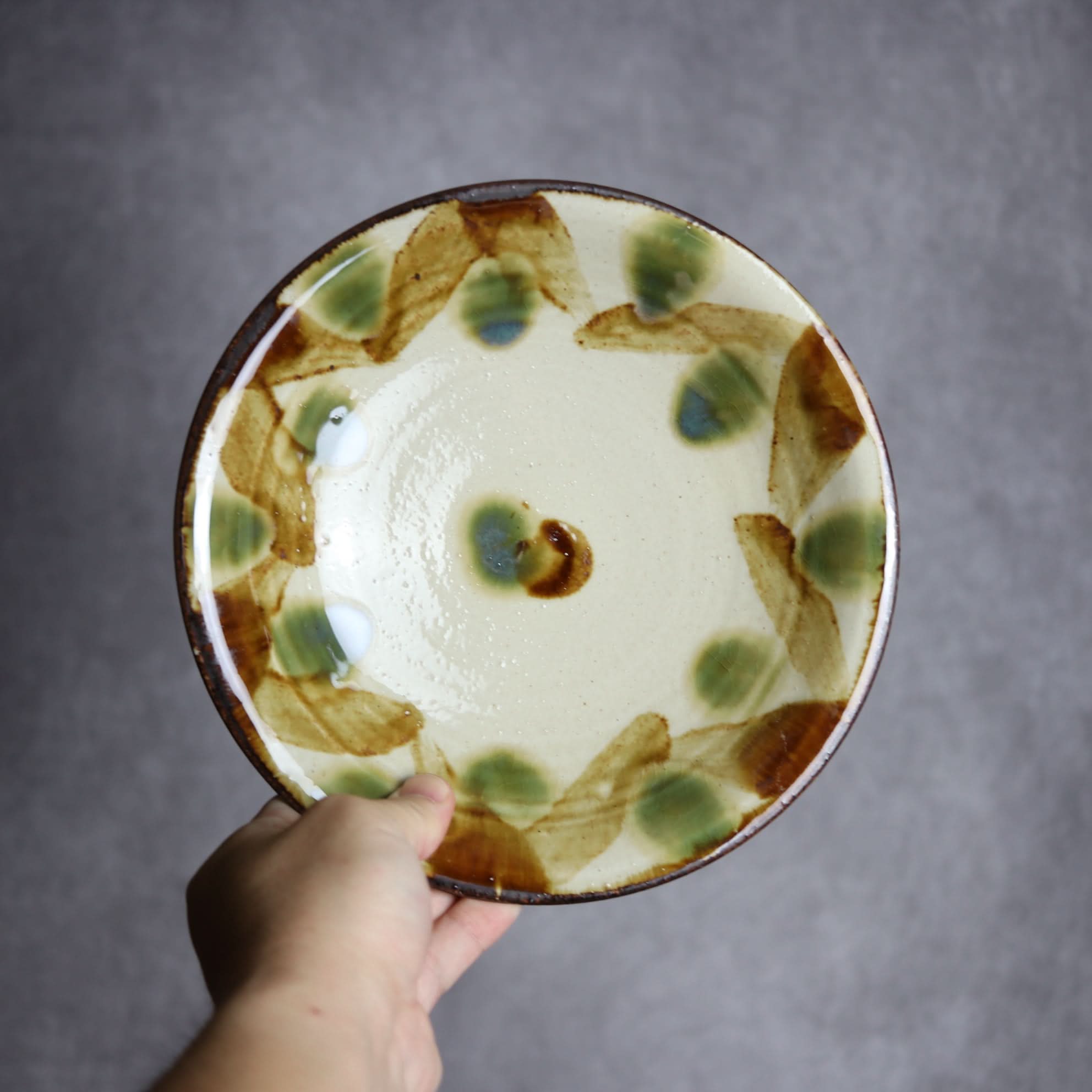 7寸皿1 三彩 格子点打 やちむん 陶器 いずみ窯 島袋工房 やちむん 陶器.