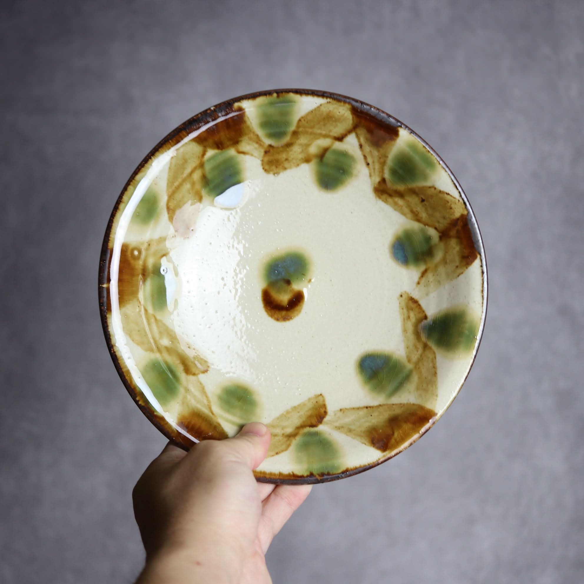 7寸皿1 三彩 格子点打 やちむん 陶器 いずみ窯 島袋工房 やちむん 陶器.