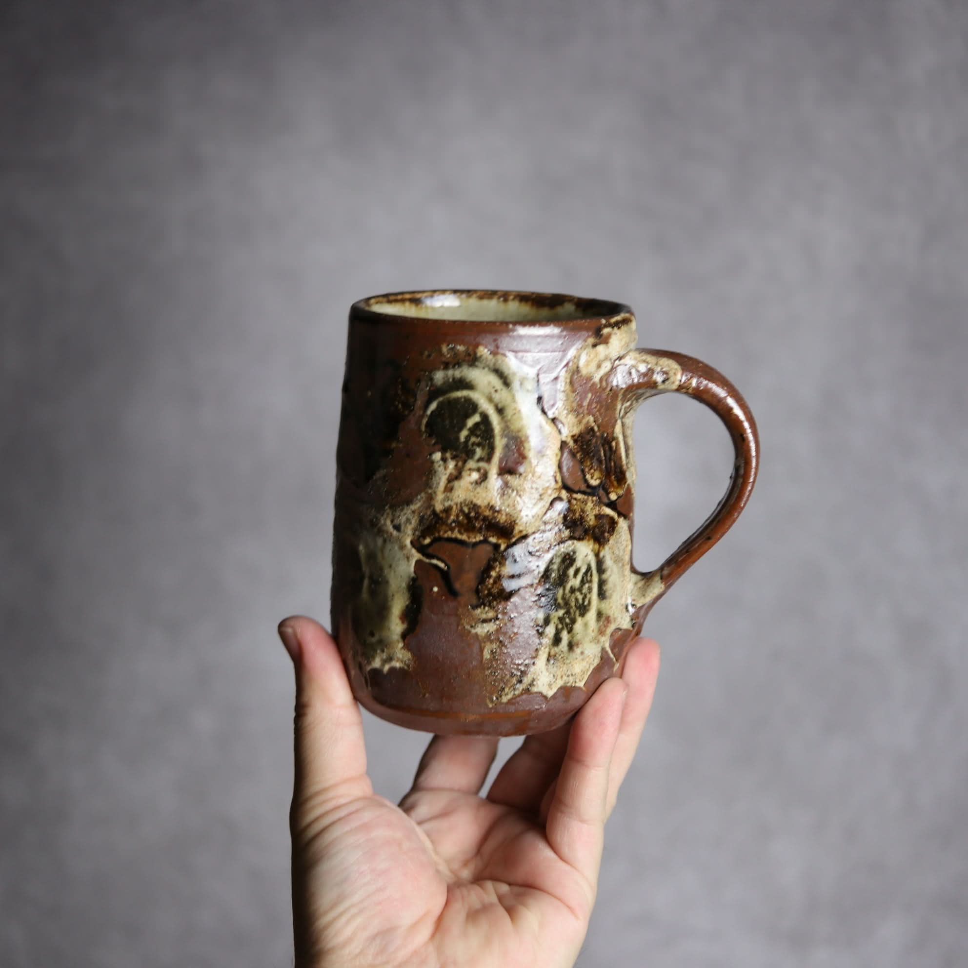 ビアマグ2 飴釉 イッチン 点打 やちむん 陶器 北窯 松田共司工房 やちむん 陶器.