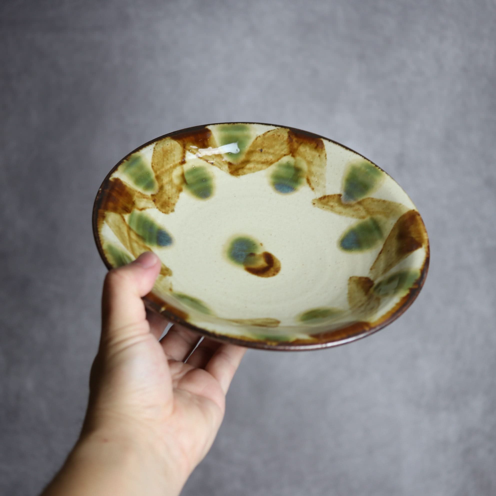 7寸皿1 三彩 格子点打 やちむん 陶器 いずみ窯 島袋工房 やちむん 陶器.