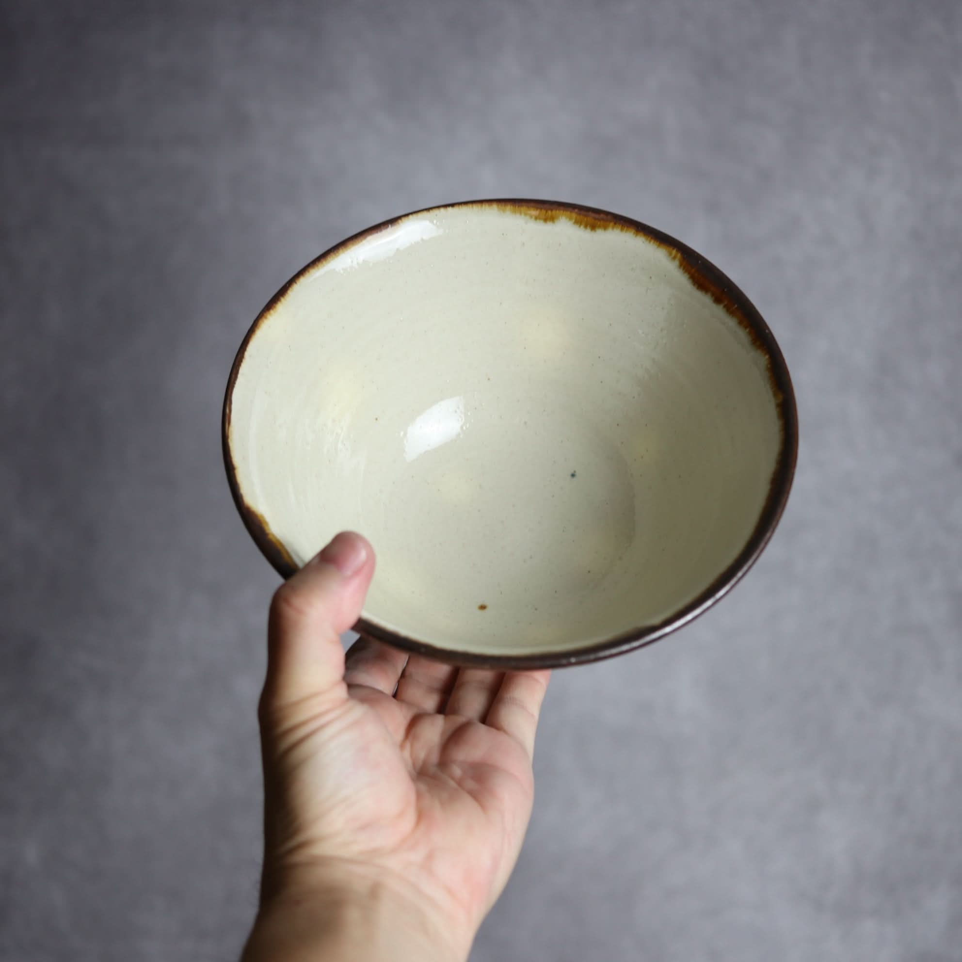 6寸マカイ1 飴 呉須釉 花紋 やちむん 陶器 いずみ窯 島袋工房 やちむん 陶器.