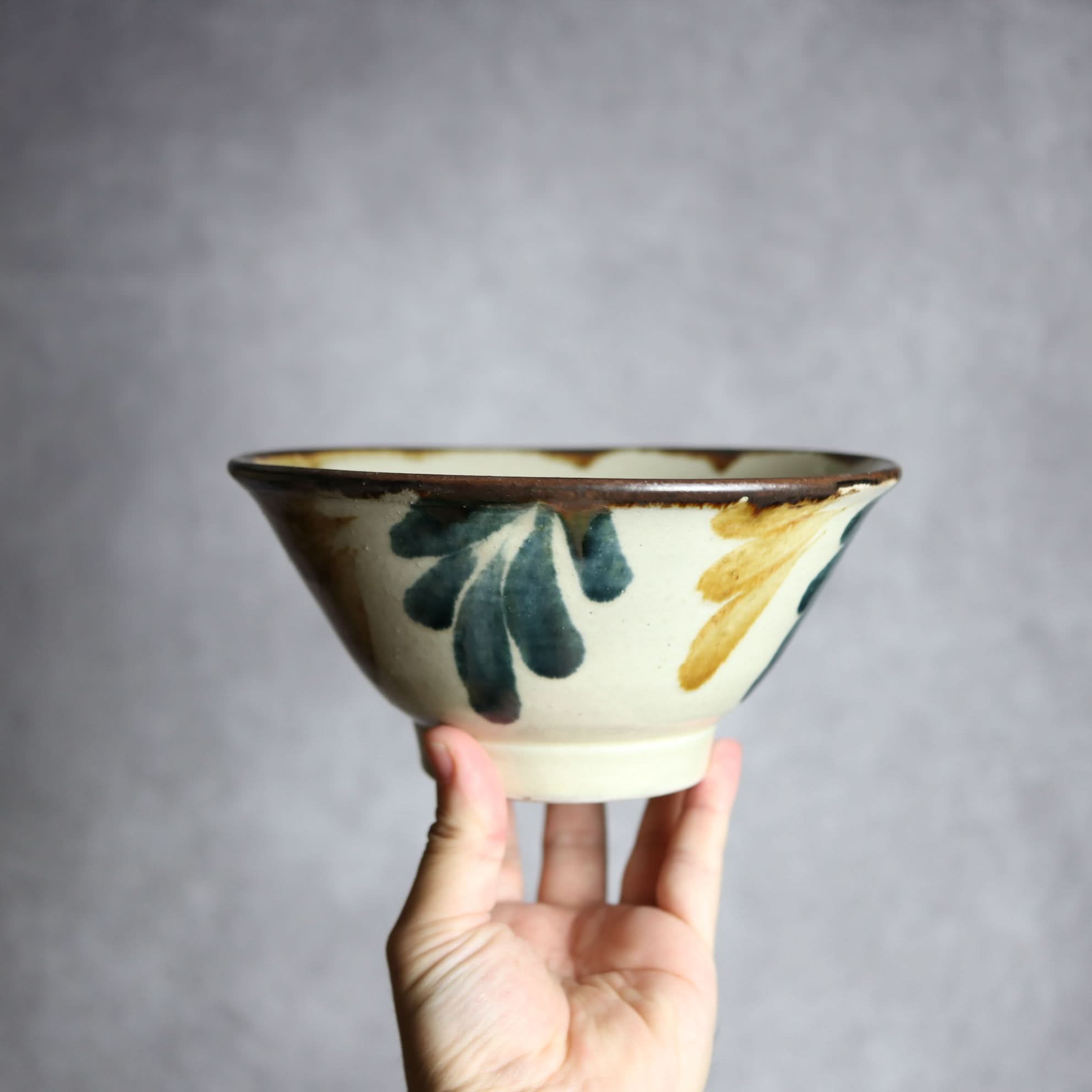 6寸マカイ1 飴 呉須釉 葉紋 やちむん 陶器 いずみ窯 島袋工房 やちむん 陶器.