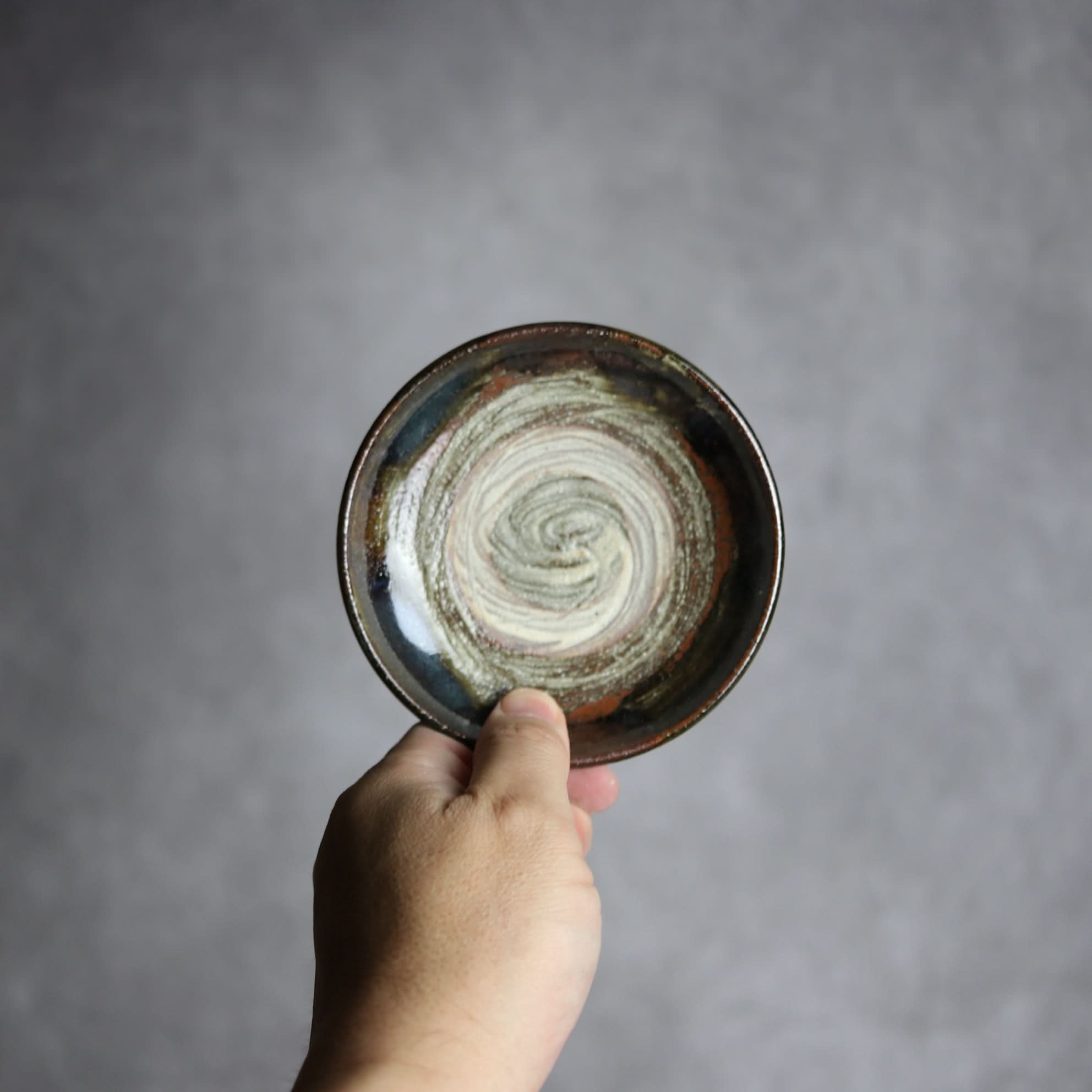 3.5寸皿2 緑釉 刷毛目 やちむん 陶器 北窯 松田共司工房 やちむん 陶器.