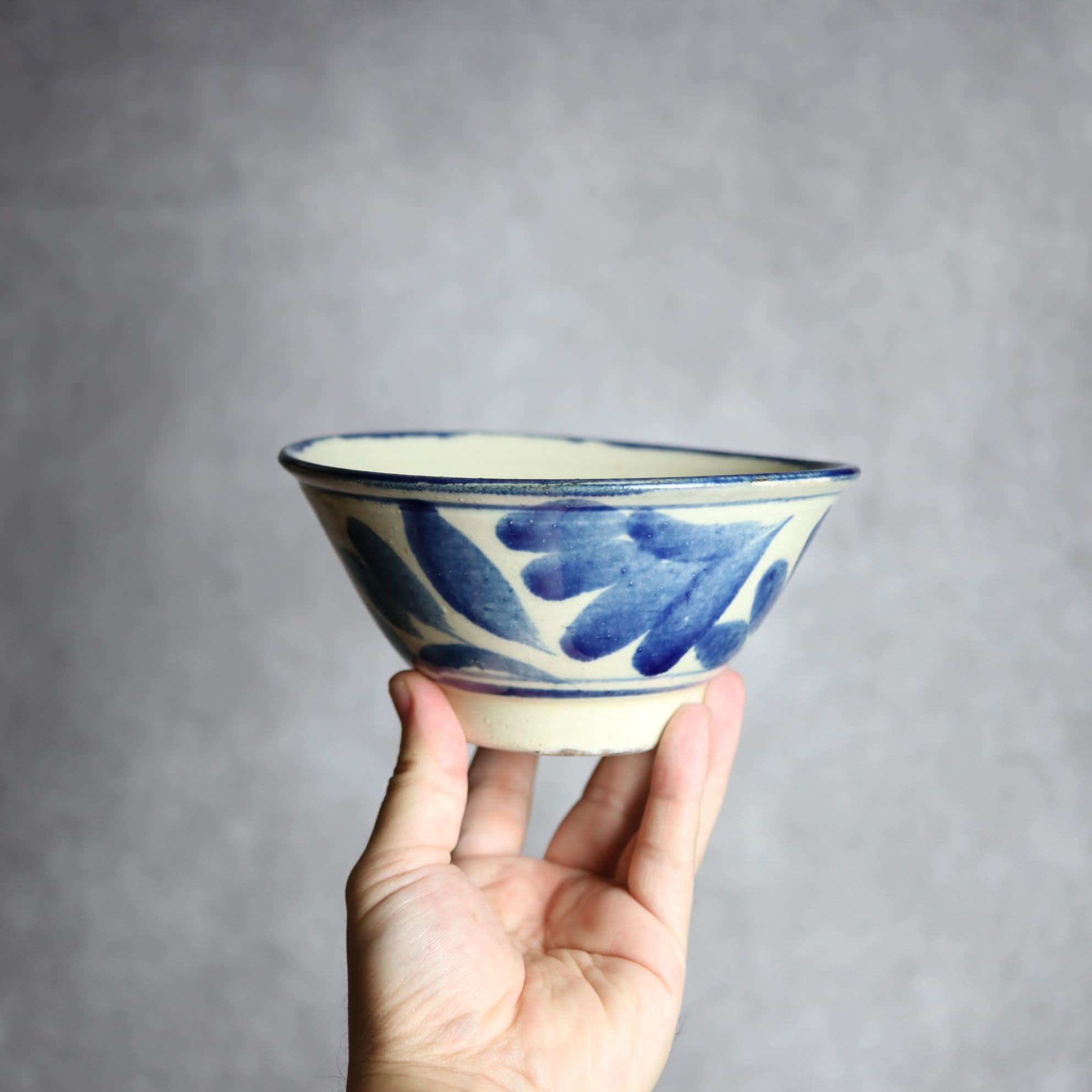 5寸マカイ1 呉須釉 葉紋 やちむん 陶器 いずみ窯 島袋工房 やちむん 陶器.