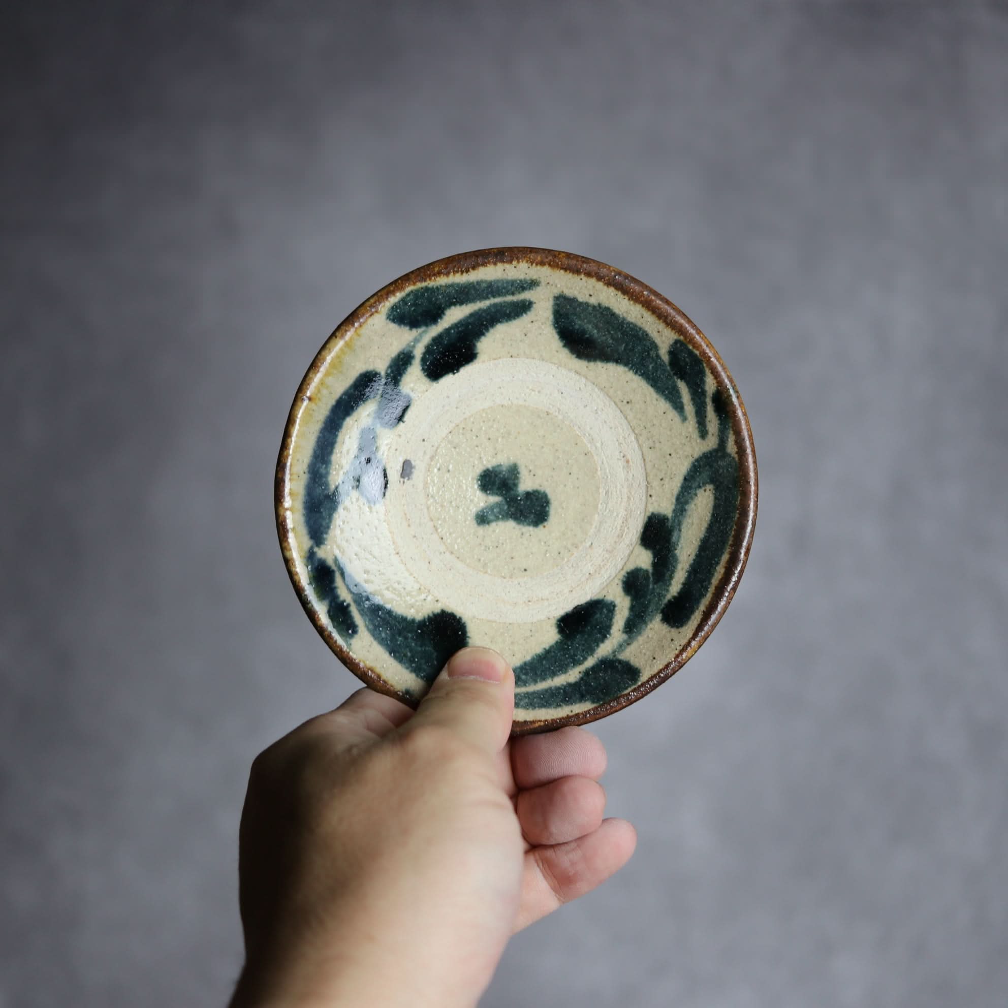 3.5寸皿3 呉須釉 唐草 やちむん 陶器 北窯 松田共司工房 やちむん 陶器.