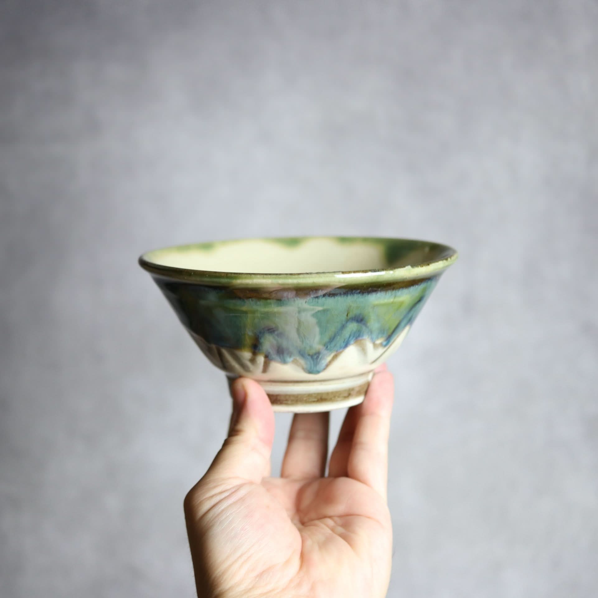 4.5寸マカイ1 緑釉 指描 やちむん 陶器 いずみ窯 島袋工房 やちむん 陶器.