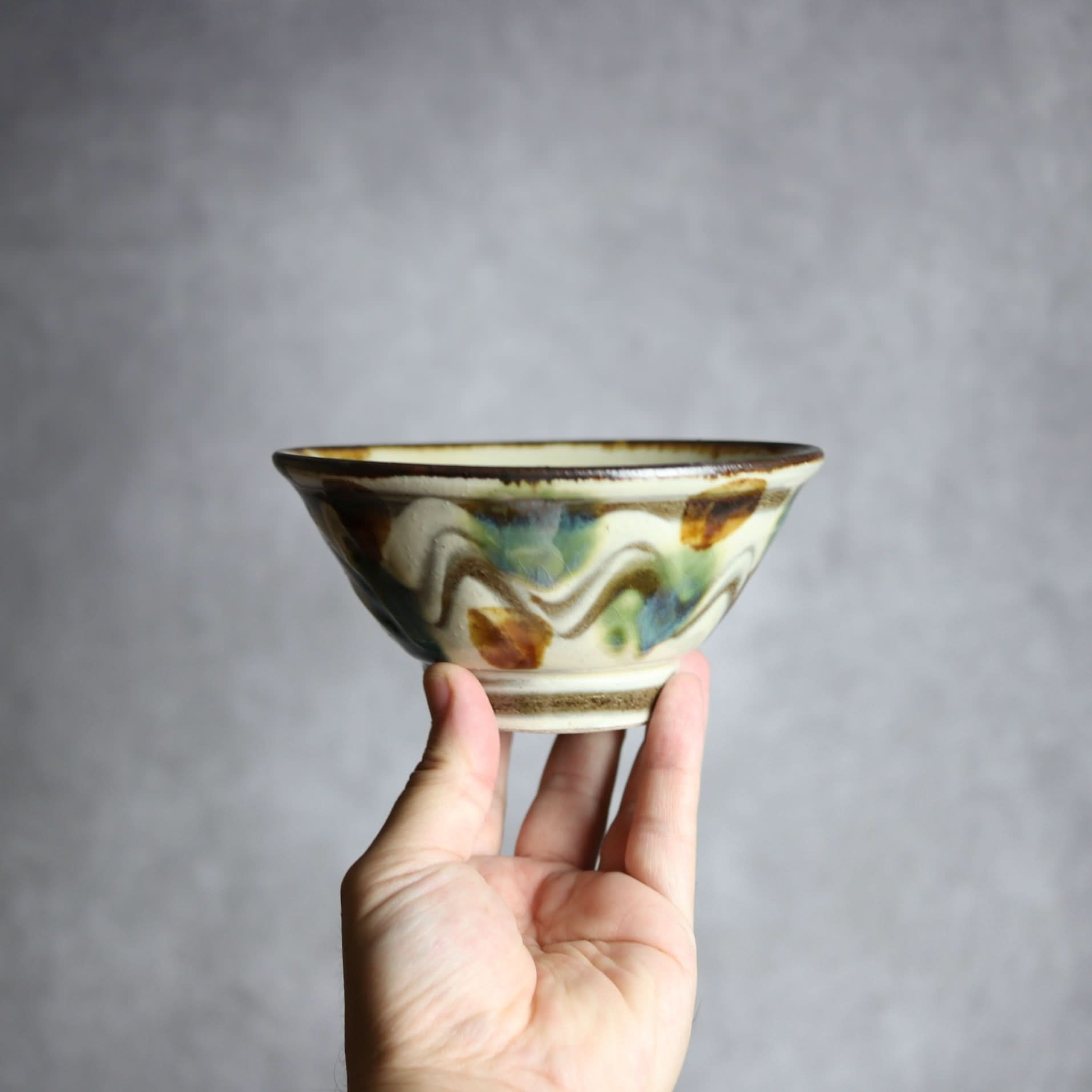 4.5寸マカイ1 三彩 指描 点打 やちむん 陶器 いずみ窯 島袋工房 やちむん 陶器.