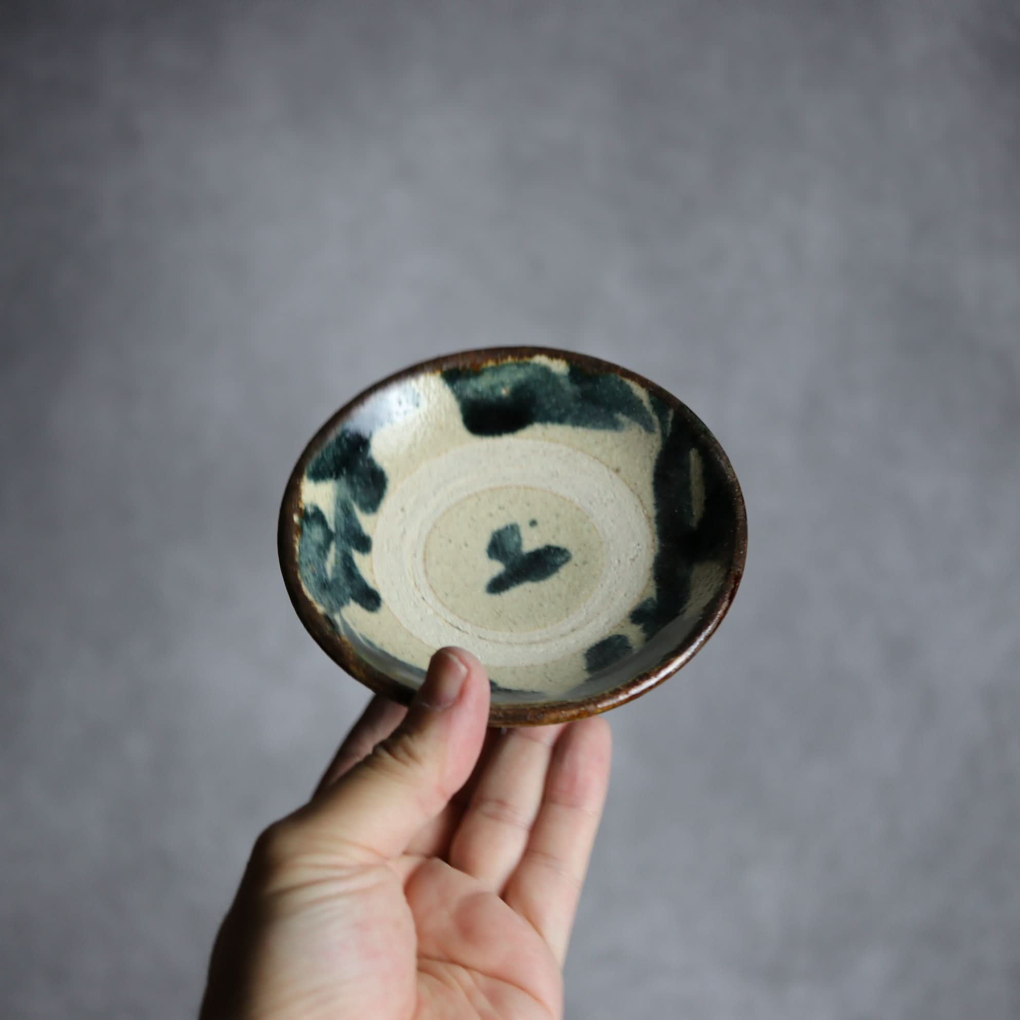 3.5寸皿4 呉須釉 唐草 やちむん 陶器 北窯 松田共司工房 やちむん 陶器.