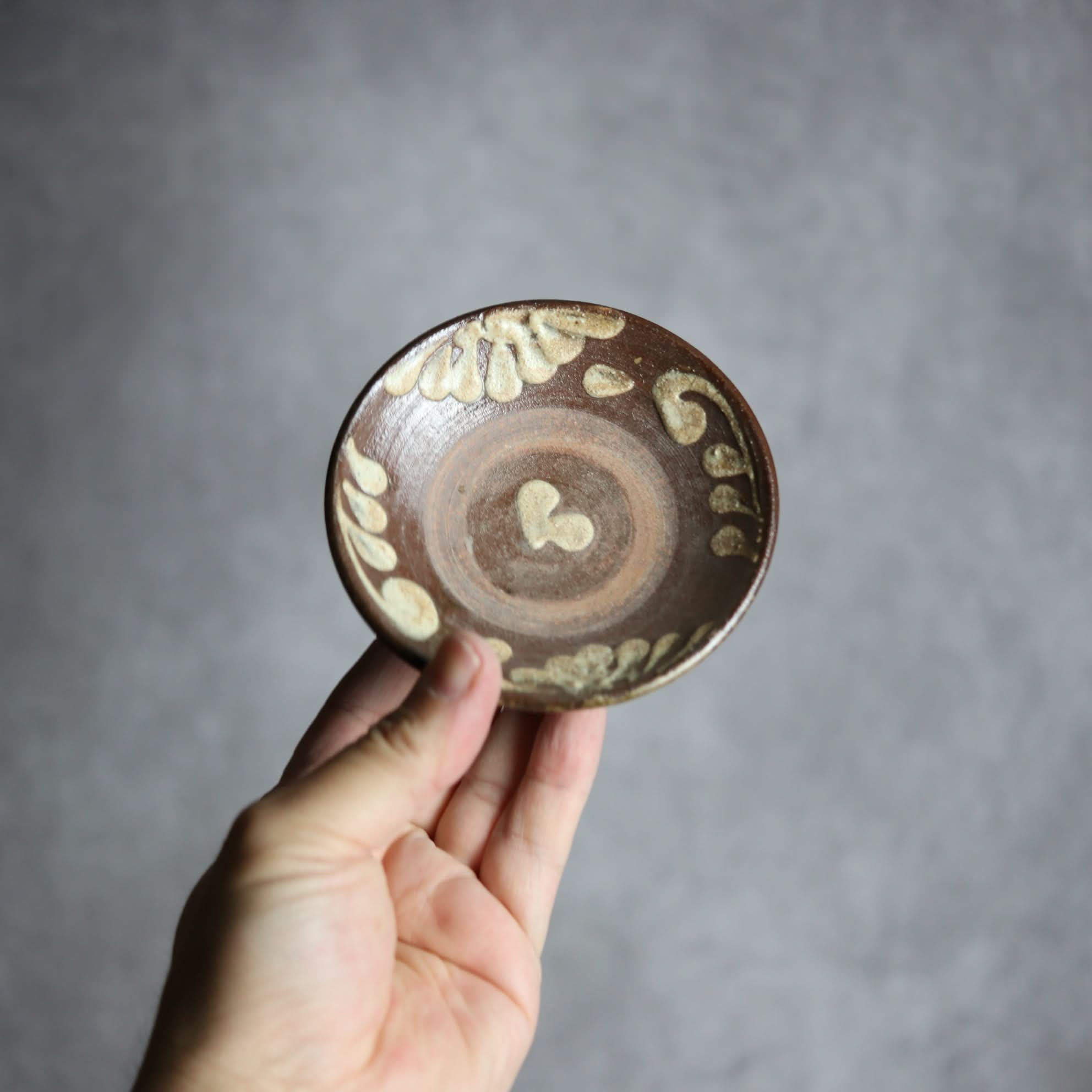 3寸皿3 イッチン 菊唐草 やちむん 陶器 北窯 松田共司工房 やちむん 陶器.