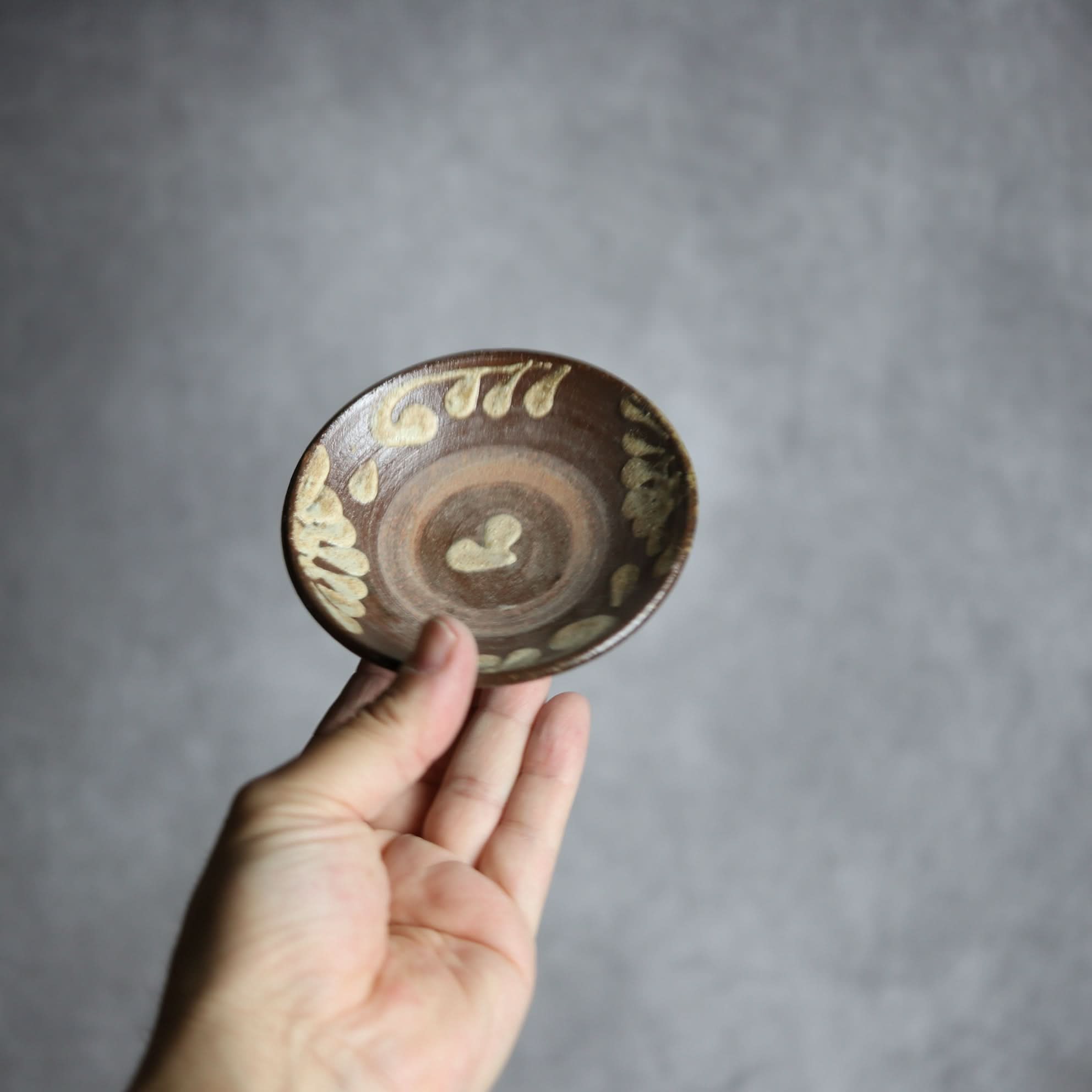 3寸皿3 イッチン 菊唐草 やちむん 陶器 北窯 松田共司工房 やちむん 陶器.