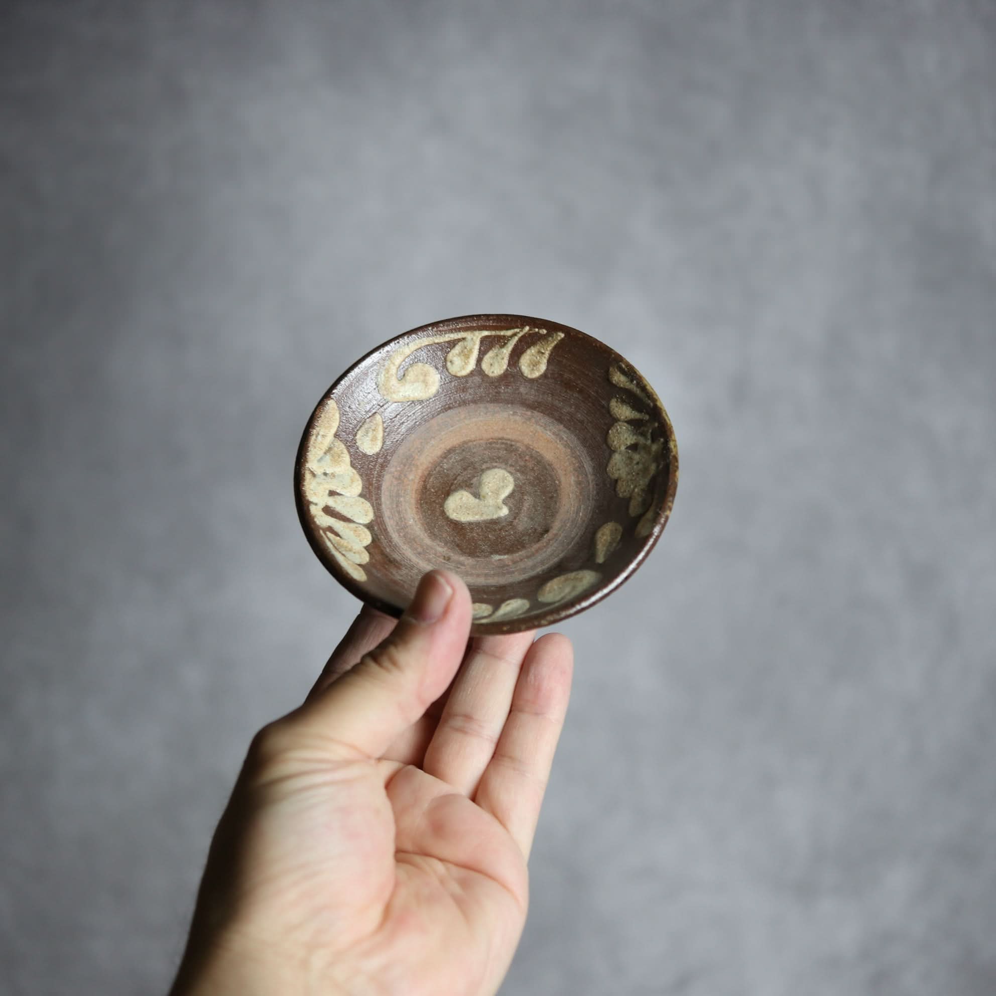 3寸皿3 イッチン 菊唐草 やちむん 陶器 北窯 松田共司工房 やちむん 陶器.