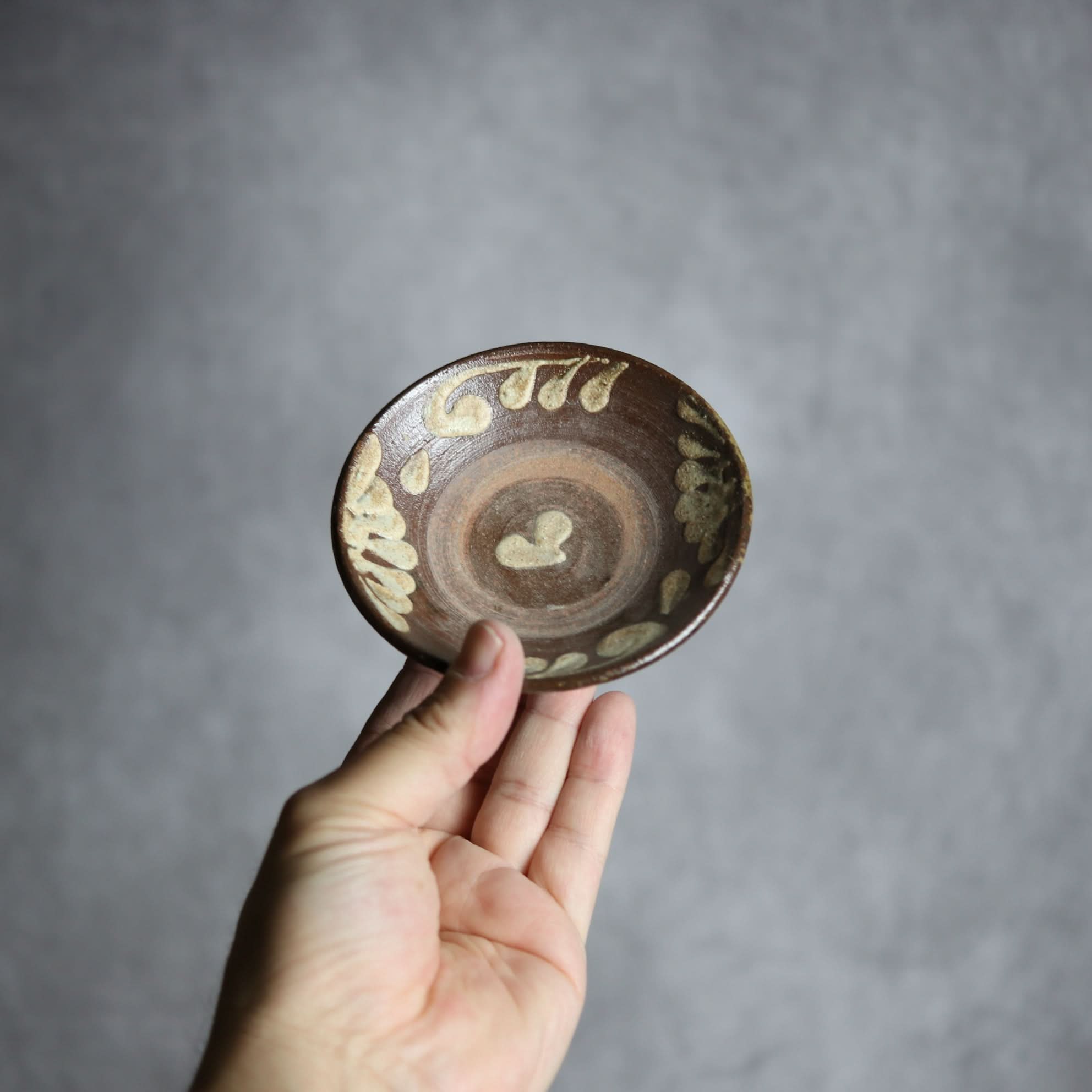 3寸皿3 イッチン 菊唐草 やちむん 陶器 北窯 松田共司工房 やちむん 陶器.