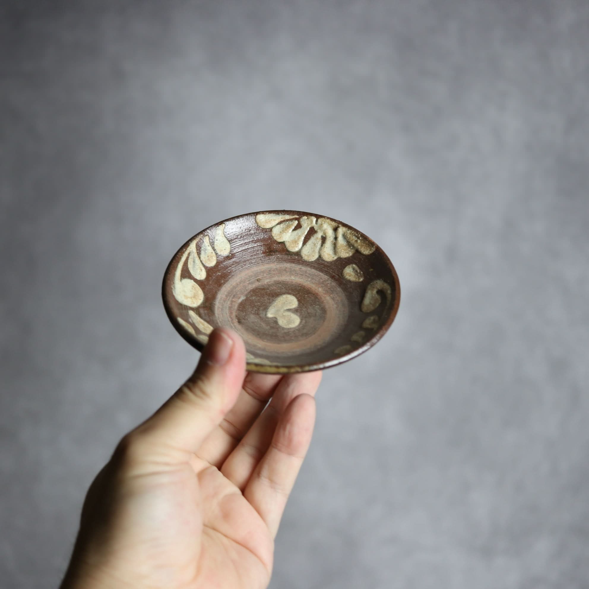 3寸皿3 イッチン 菊唐草 やちむん 陶器 北窯 松田共司工房 やちむん 陶器.