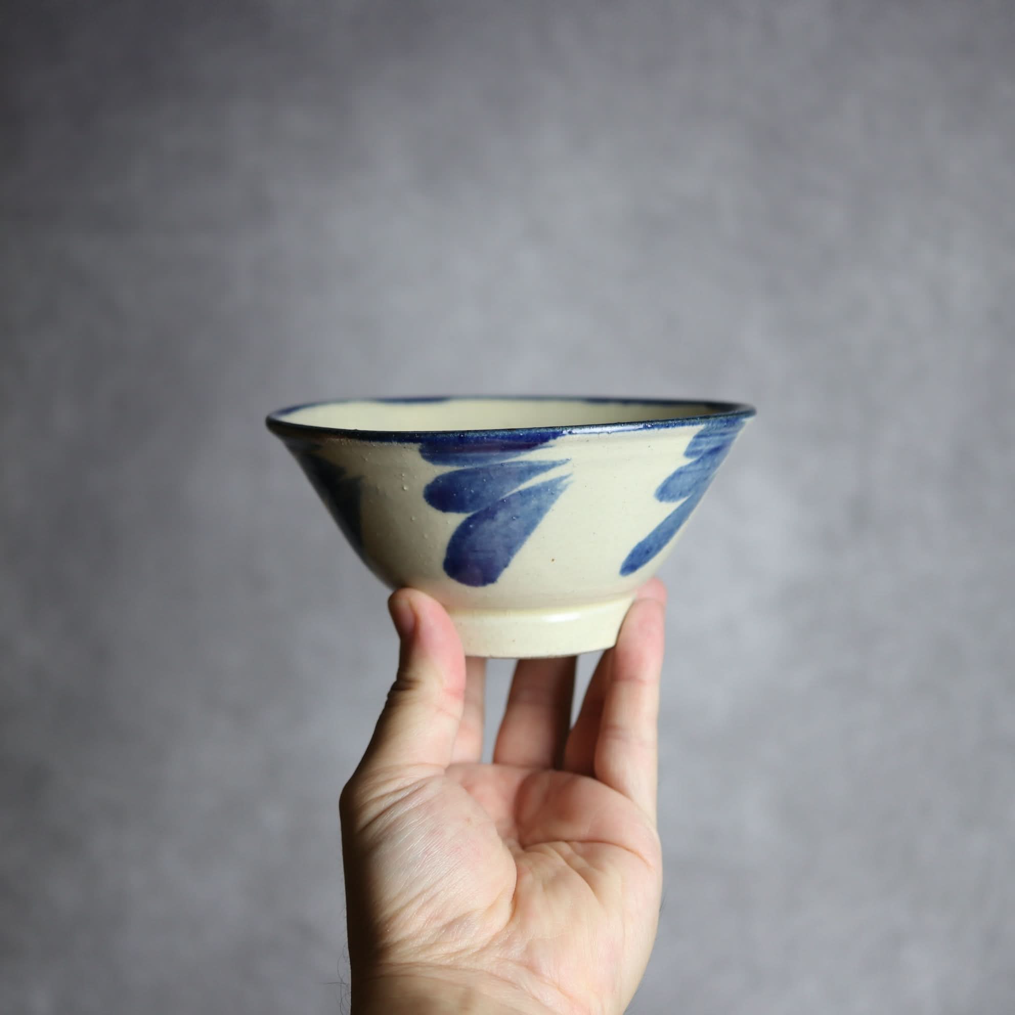 4.5寸マカイ1 呉須釉 葉紋 やちむん 陶器 いずみ窯 島袋工房 やちむん 陶器.