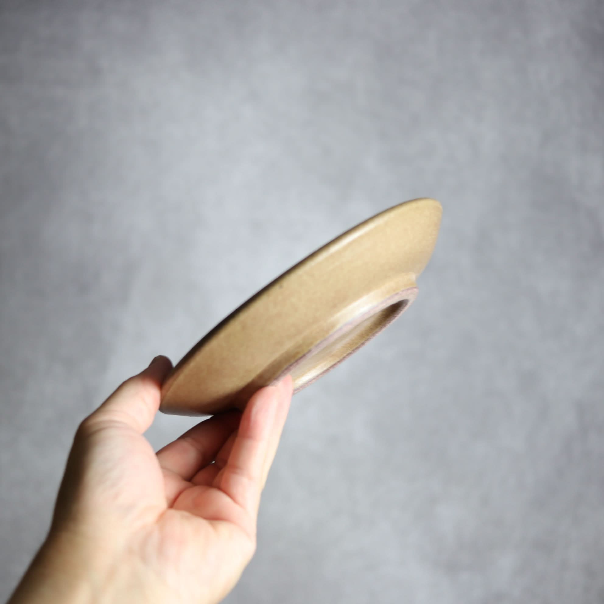 5寸皿1 ナッツ ブラウン やちむん 陶器 nagaremo やちむん 陶器.