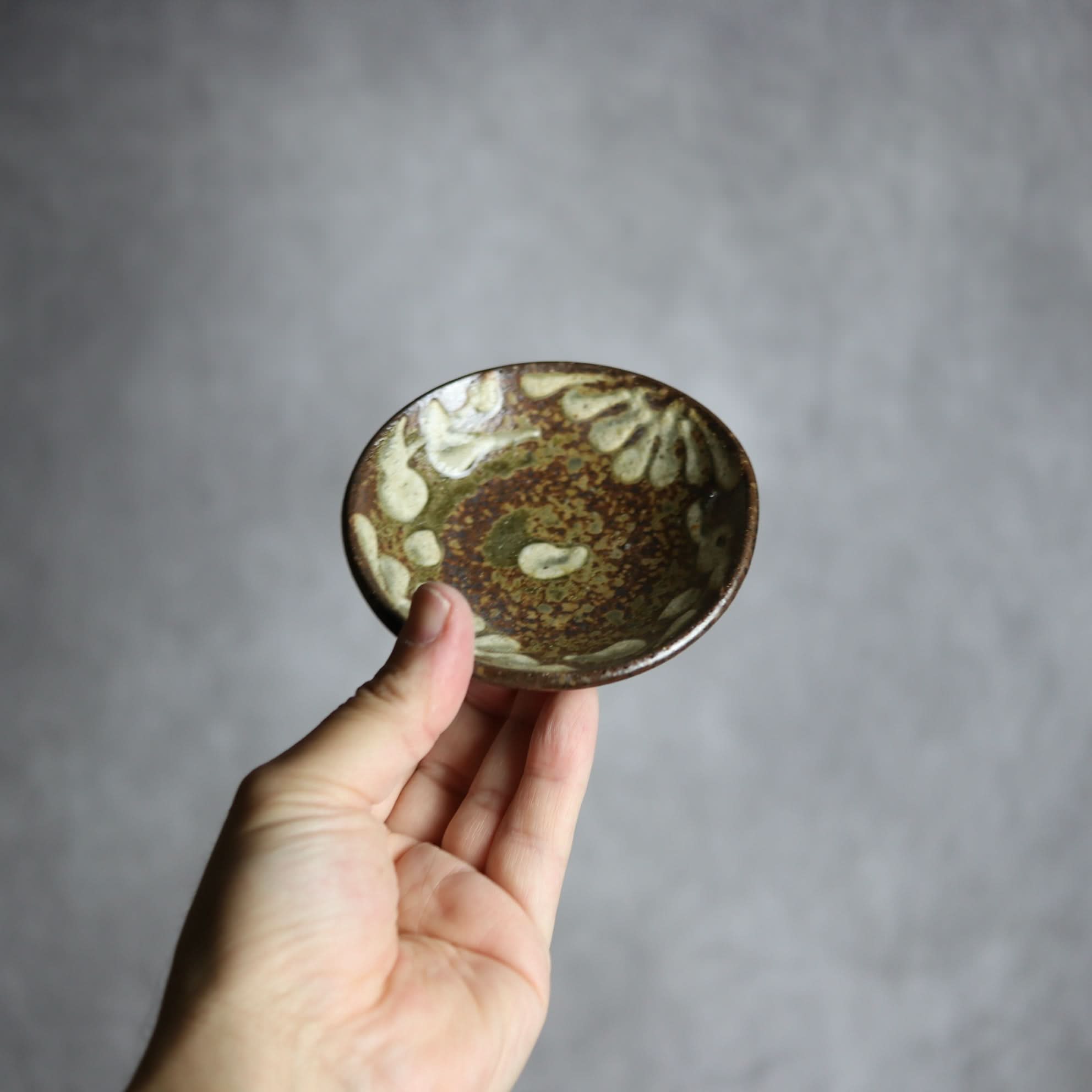 3寸皿4 イッチン 菊唐草 やちむん 陶器 北窯 松田共司工房 やちむん 陶器.