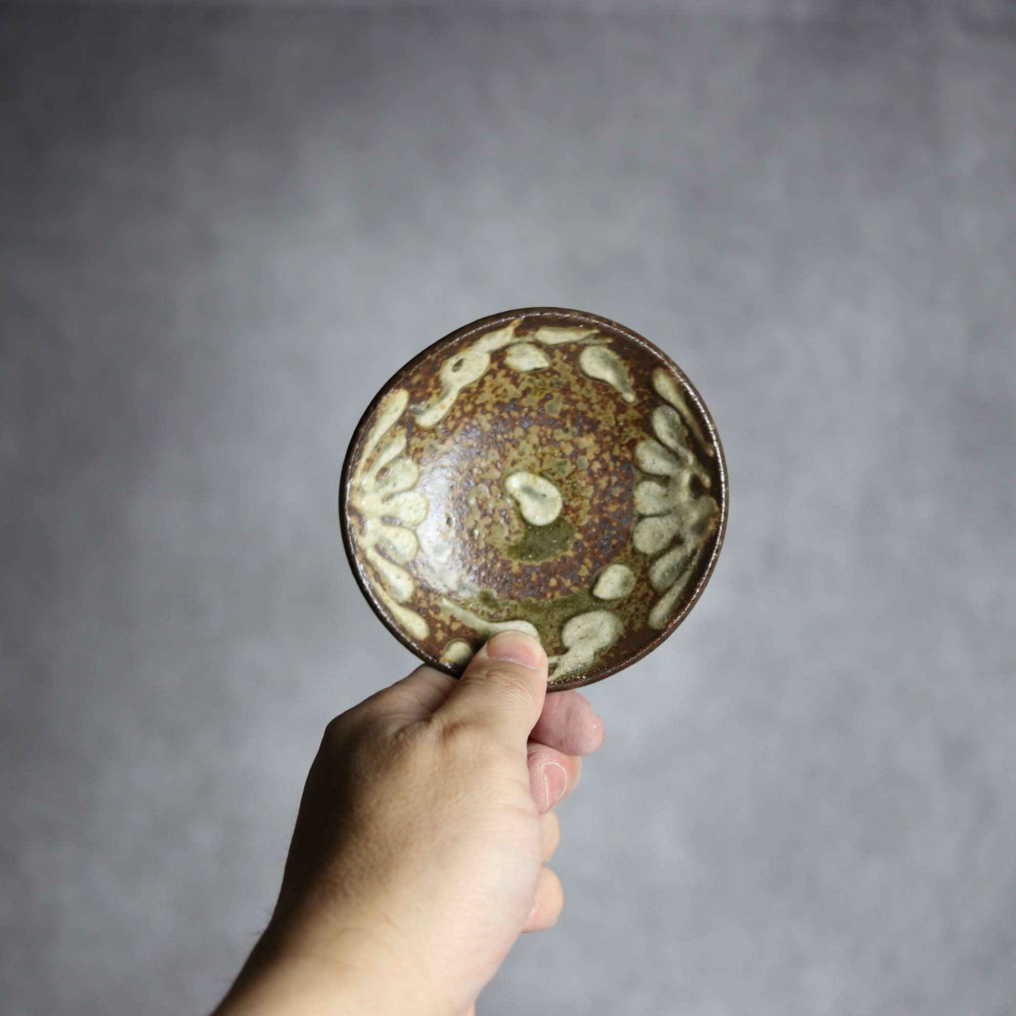 3寸皿4 イッチン 菊唐草 やちむん 陶器 北窯 松田共司工房 やちむん 陶器.