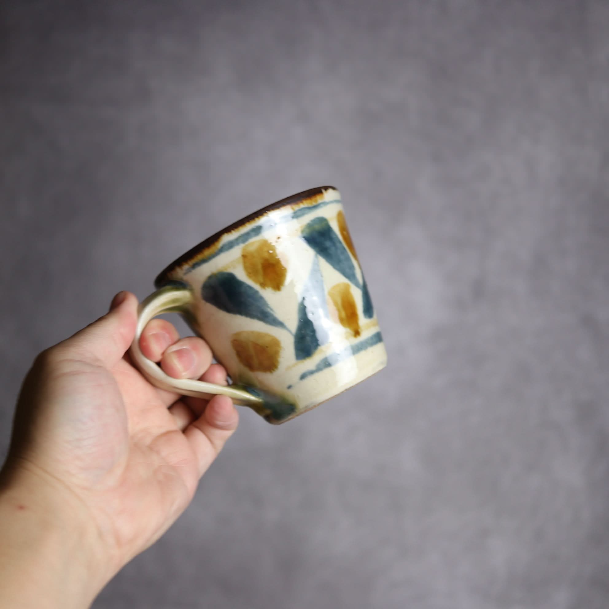 マグカップ2 飴 呉須釉 格子点打 やちむん 陶器 いずみ窯 島袋工房 やちむん 陶器.