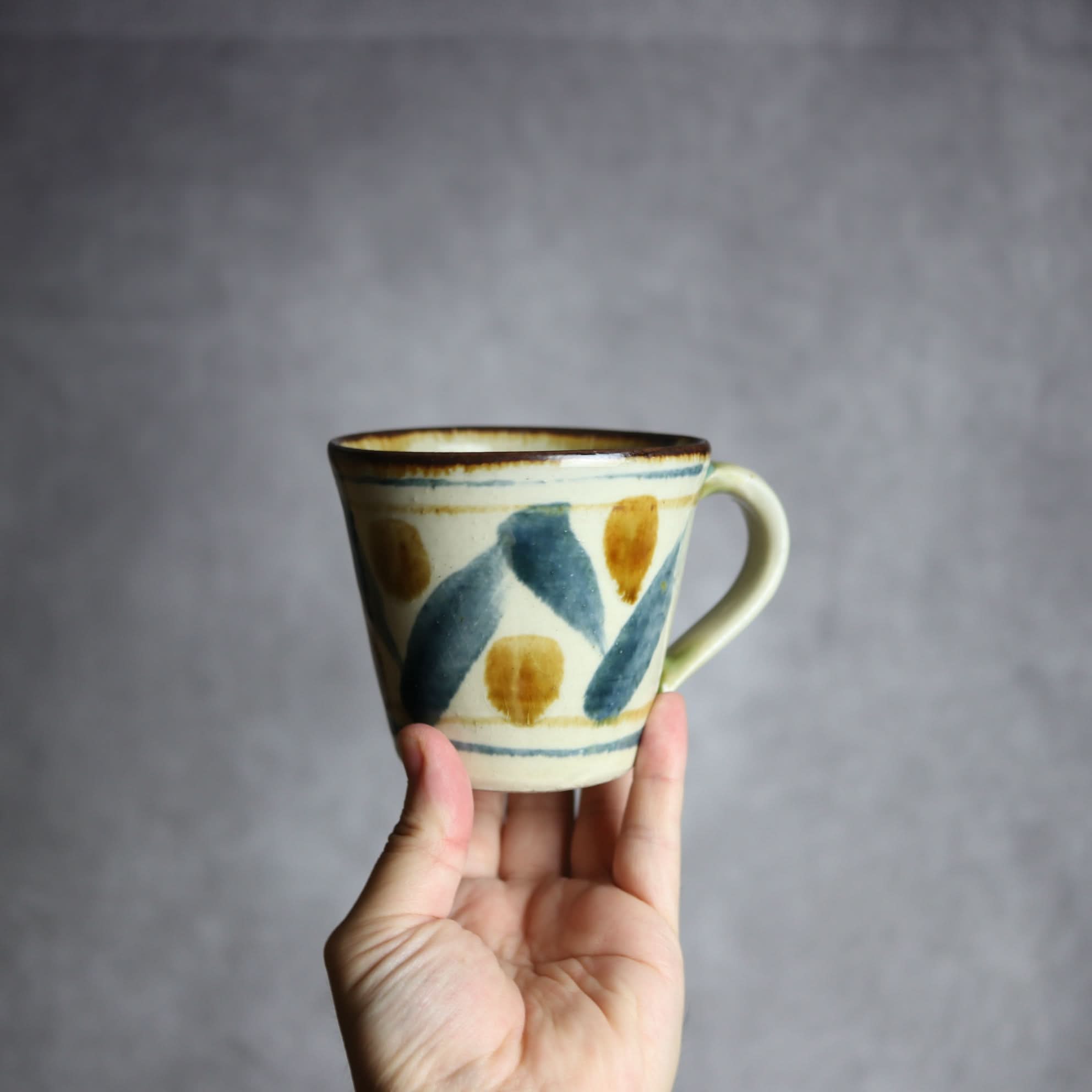 マグカップ2 飴 呉須釉 格子点打 やちむん 陶器 いずみ窯 島袋工房 やちむん 陶器.