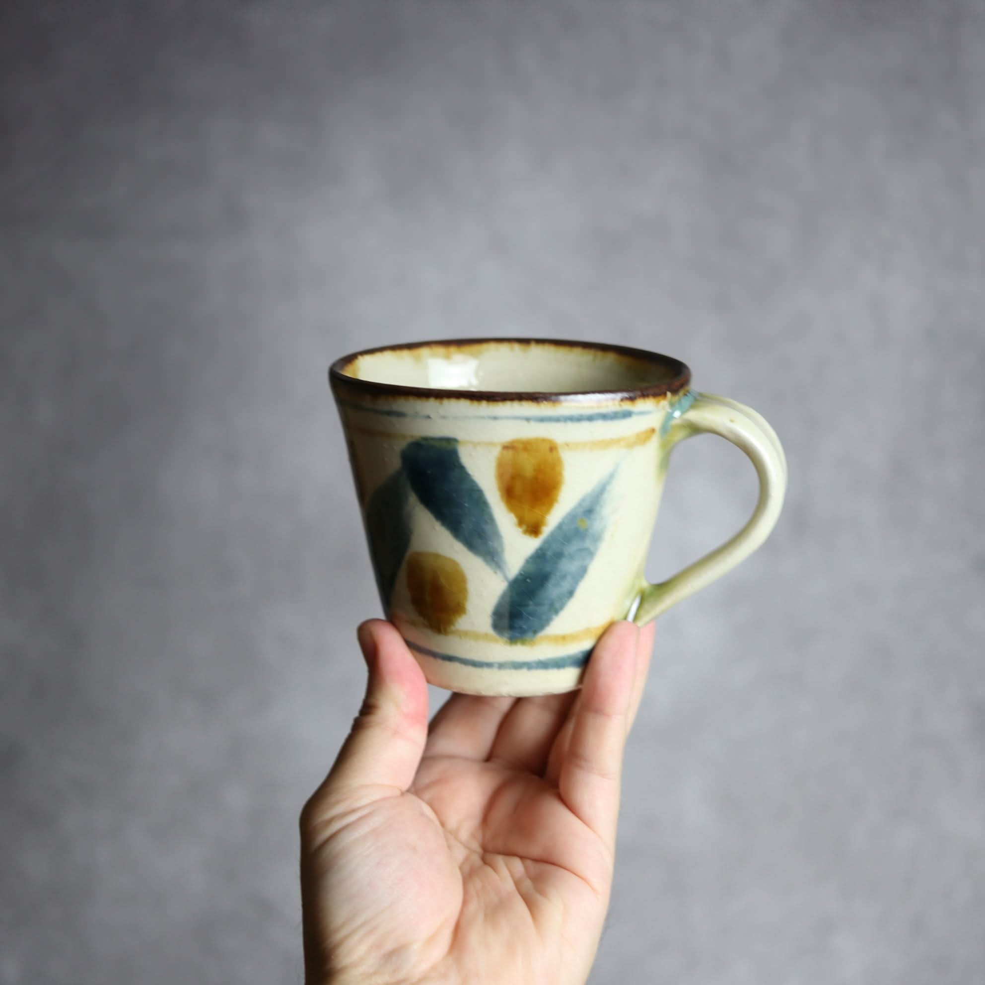 マグカップ2 飴 呉須釉 格子点打 やちむん 陶器 いずみ窯 島袋工房 やちむん 陶器.