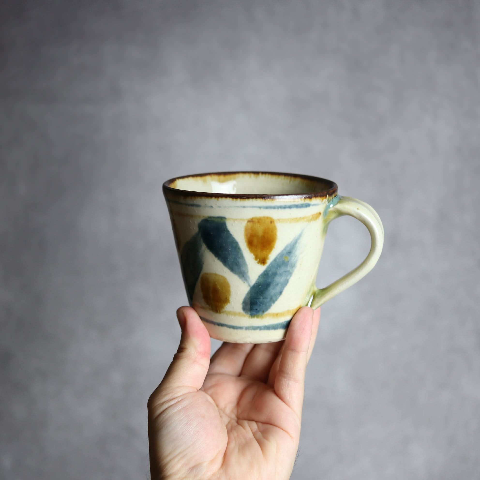 マグカップ2 飴 呉須釉 格子点打 やちむん 陶器 いずみ窯 島袋工房 やちむん 陶器.