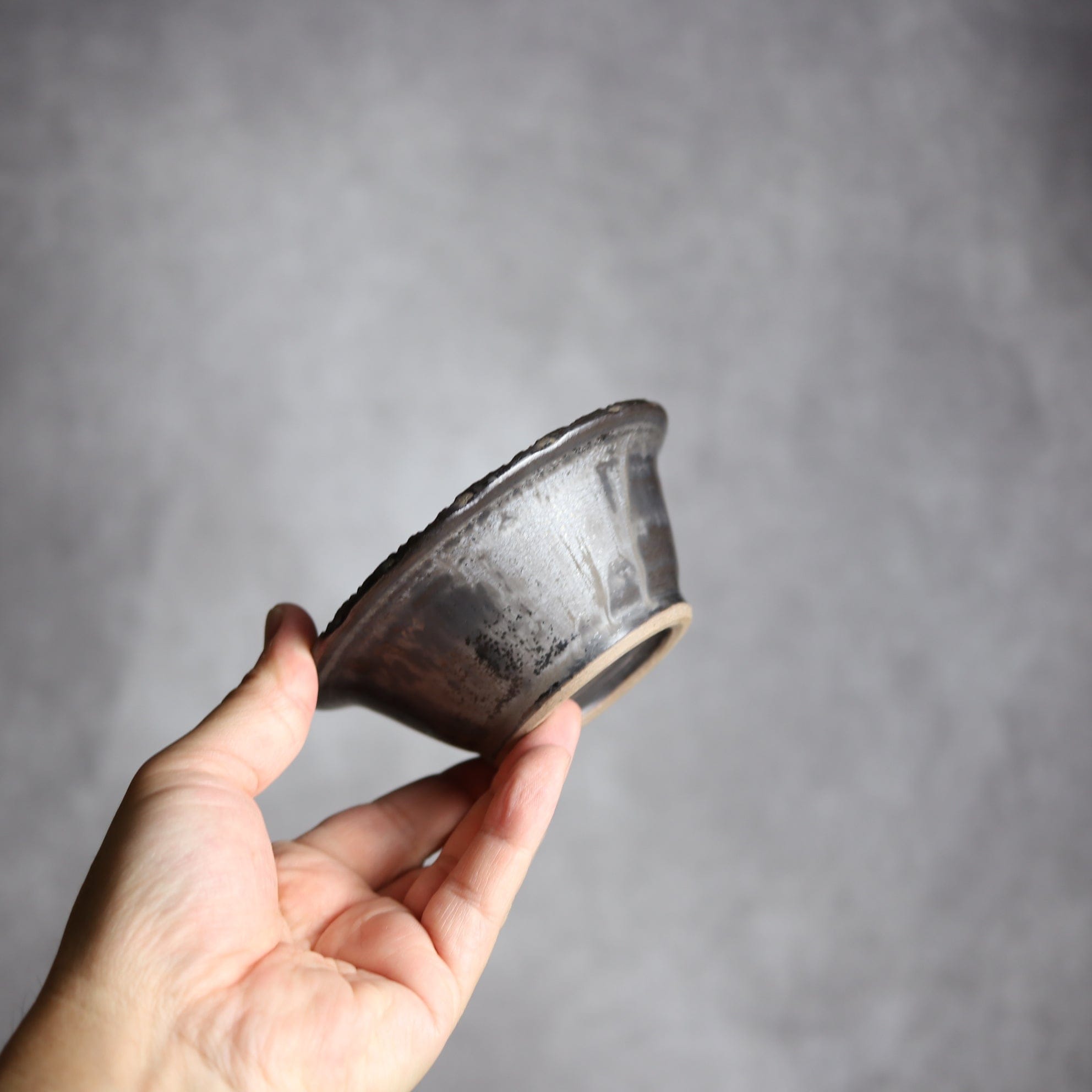 3.5寸ワンブー1 黒 彫り模様 やちむん 陶器 nagaremo やちむん 陶器.