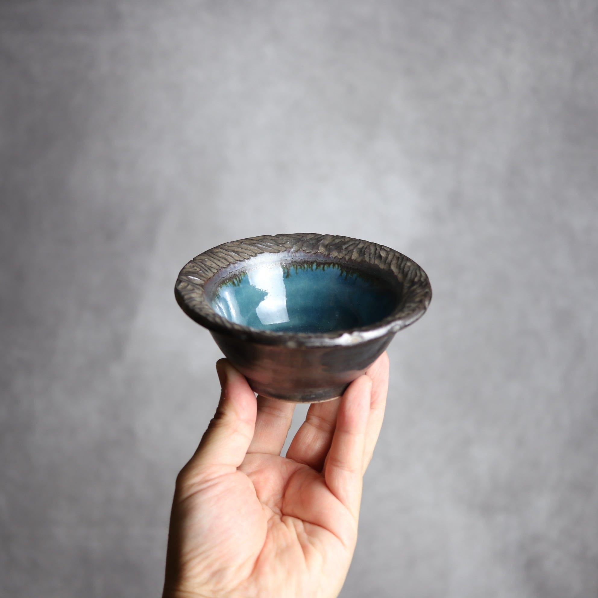 3.5寸ワンブー2 黒 彫り模様 やちむん 陶器 nagaremo やちむん 陶器.