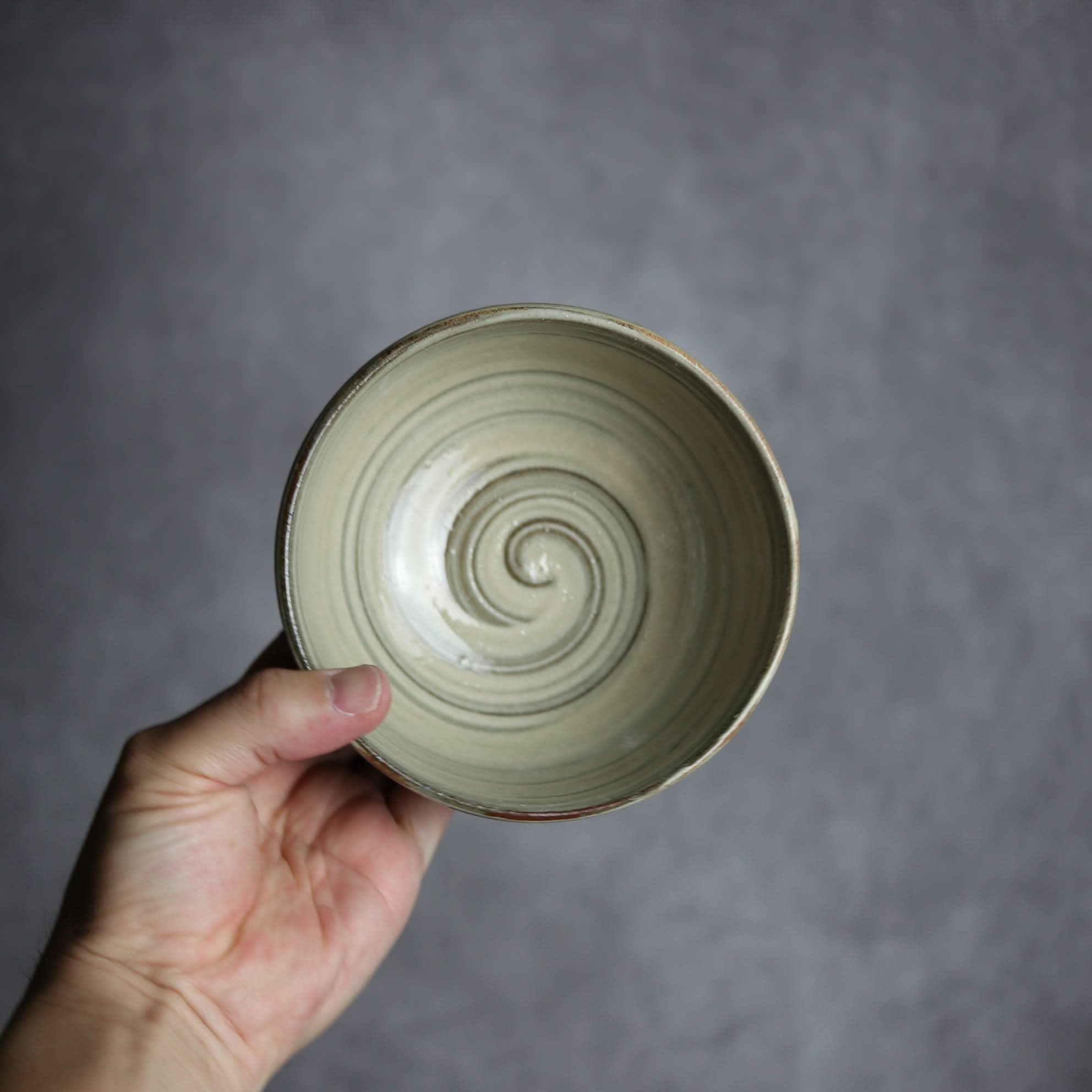 4寸鉢1 呉須釉 刷毛目 点打 やちむん 陶器 北窯 松田米司工房 やちむん 陶器.