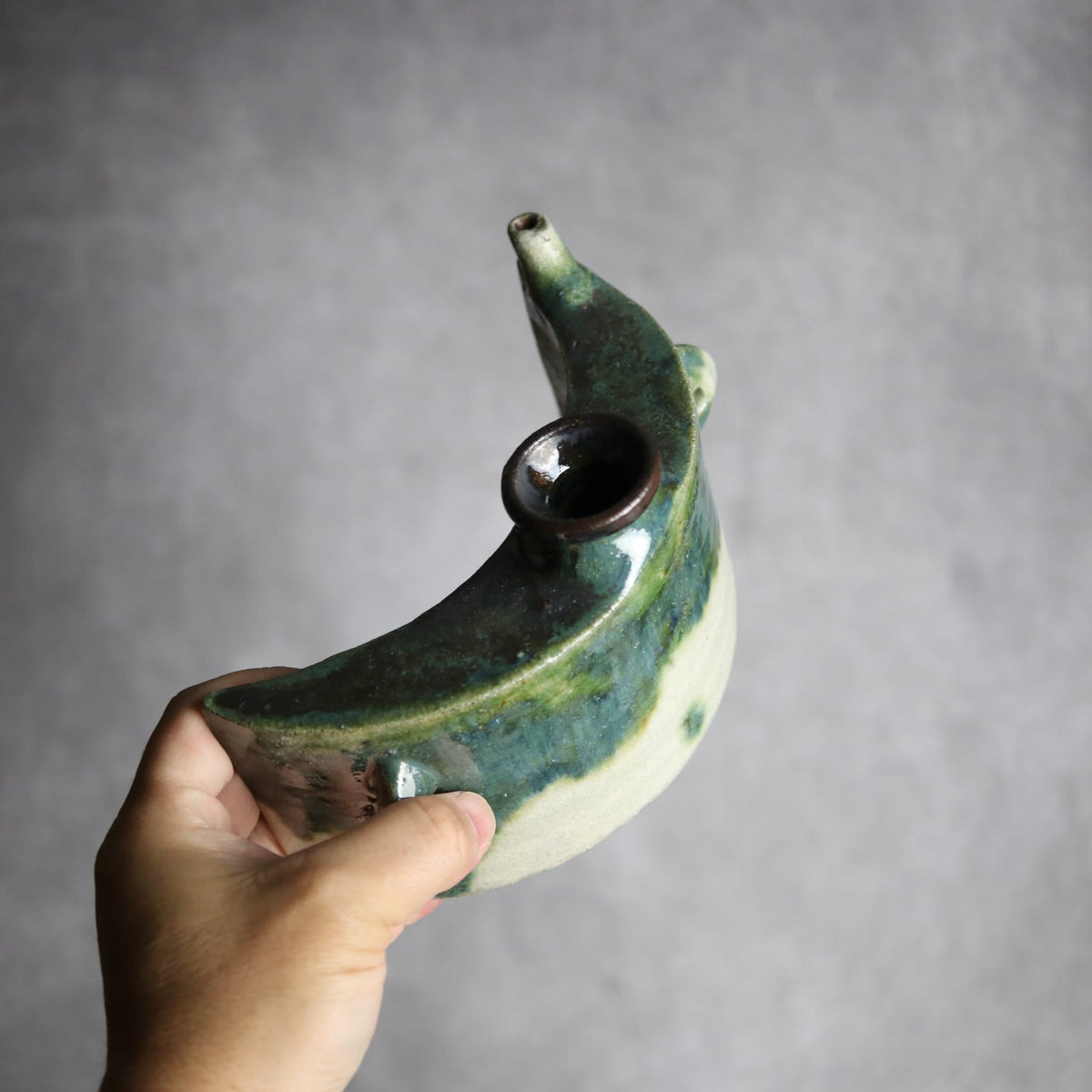 抱瓶1 緑釉 掛釉 やちむん 陶器 榮一工房