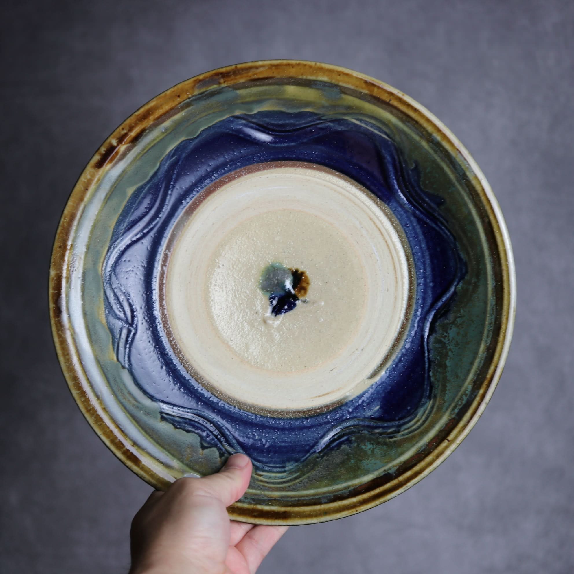 9寸皿1 呉須 緑釉 櫛掻 やちむん 陶器 北窯 宮城正享工房 やちむん 陶器.