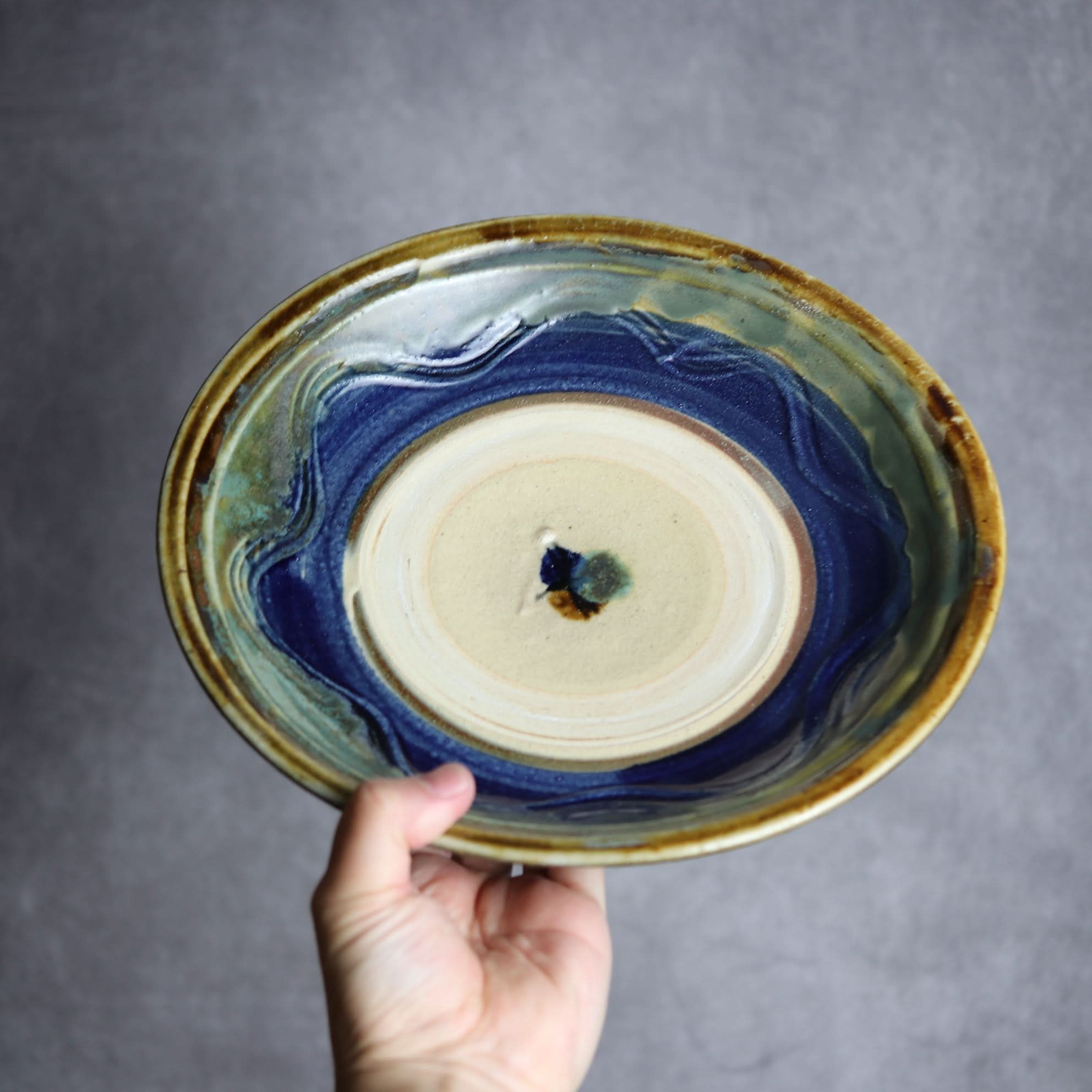 9寸皿1 呉須 緑釉 櫛掻 やちむん 陶器 北窯 宮城正享工房 やちむん 陶器.