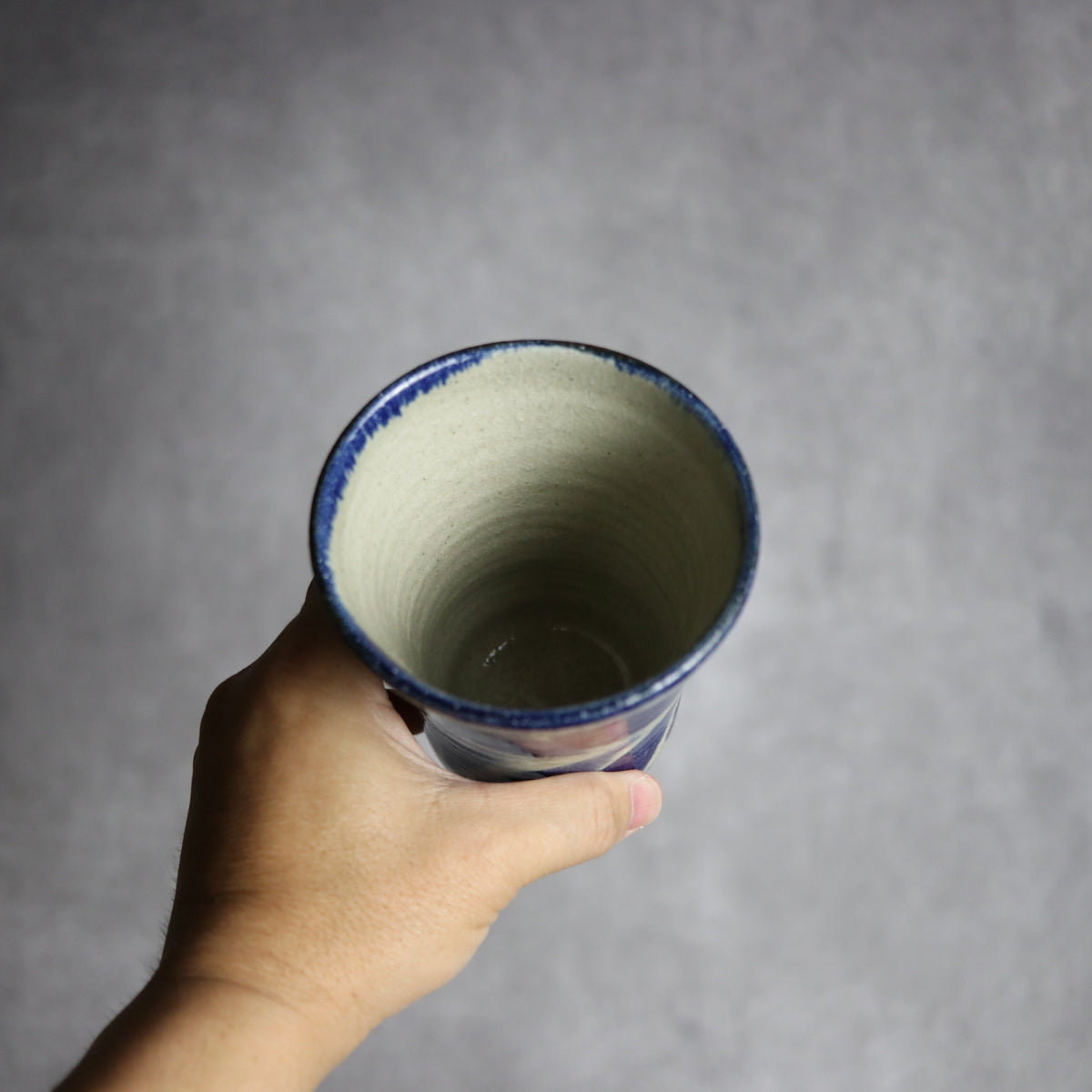 Vカップ 大1 呉須釉 双葉 やちむん 陶器 北窯 松田共司工房