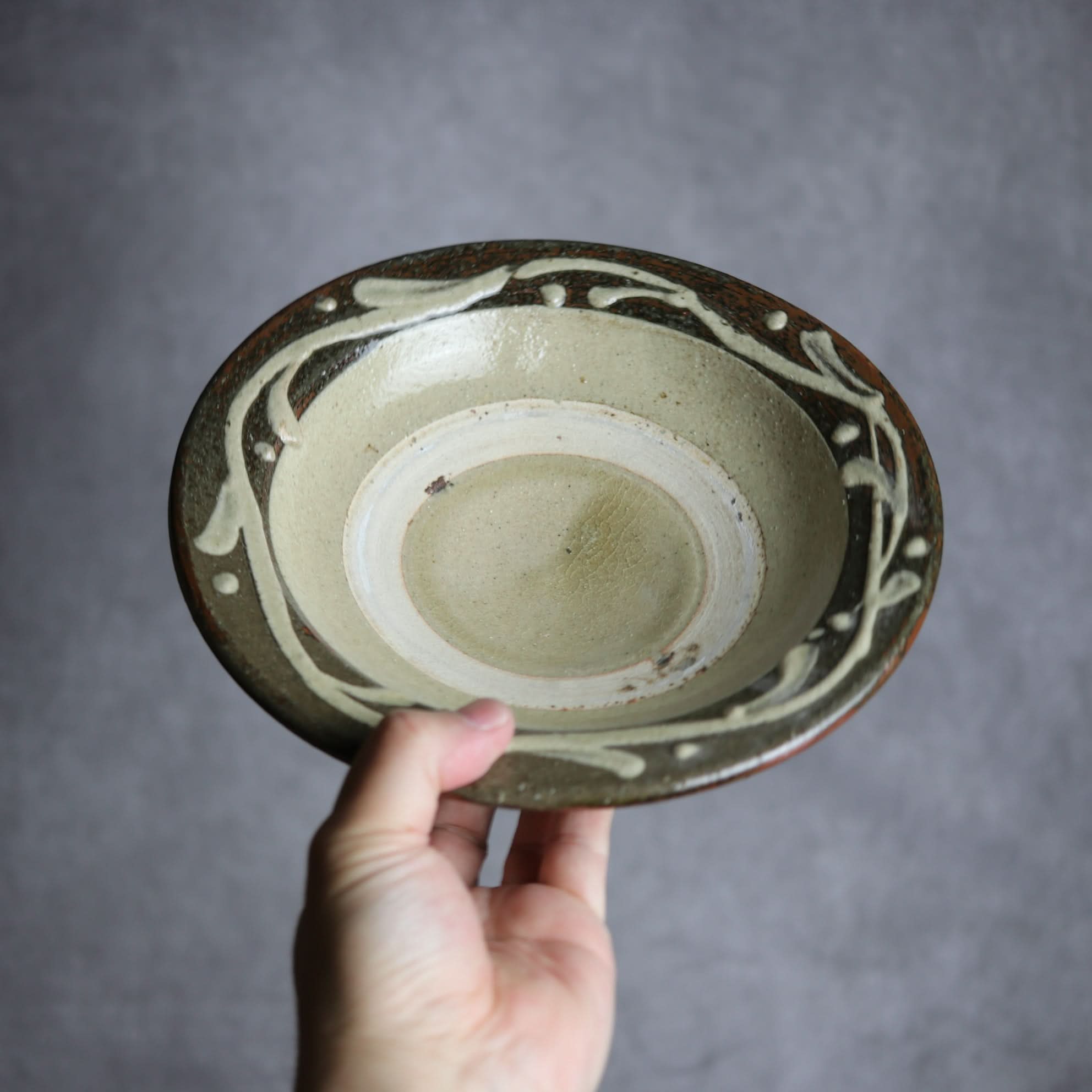 7寸皿1 イッチン 唐草 やちむん 陶器 北窯 宮城正享工房 やちむん 陶器.