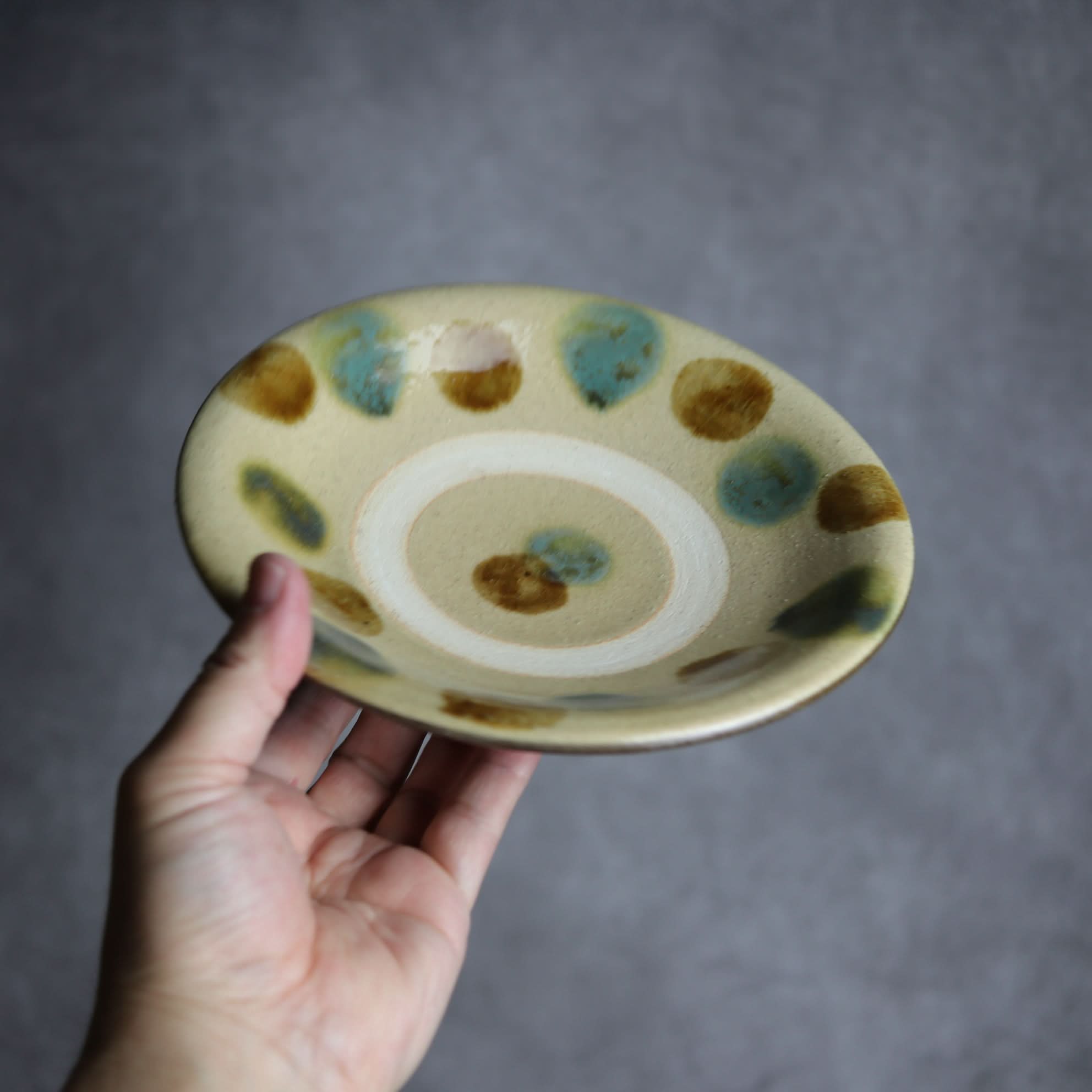 6寸皿1 三彩 点打 やちむん 陶器 北窯 宮城正享工房 やちむん 陶器.