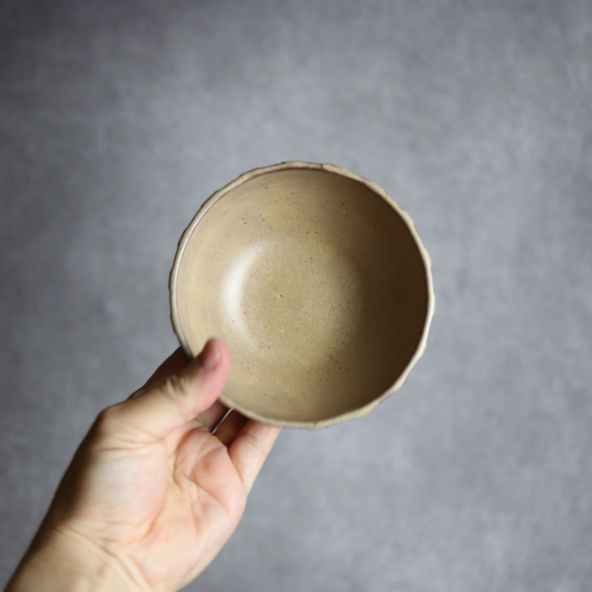 4寸ごはん茶碗2 サンドベージュ 編込紋 やちむん 陶器 cerca やちむん 陶器.