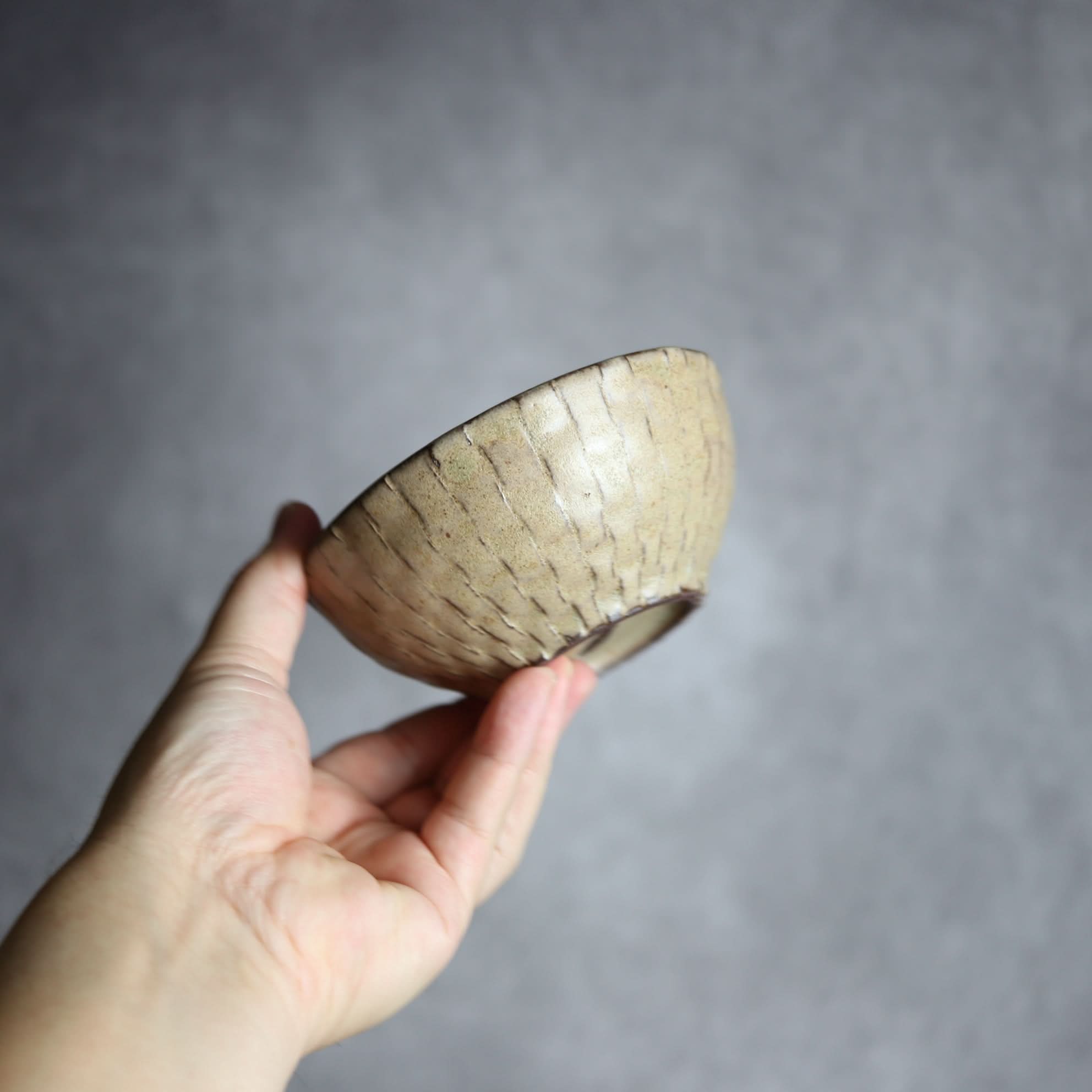 4寸ごはん茶碗2 サンドベージュ 編込紋 やちむん 陶器 cerca やちむん 陶器.