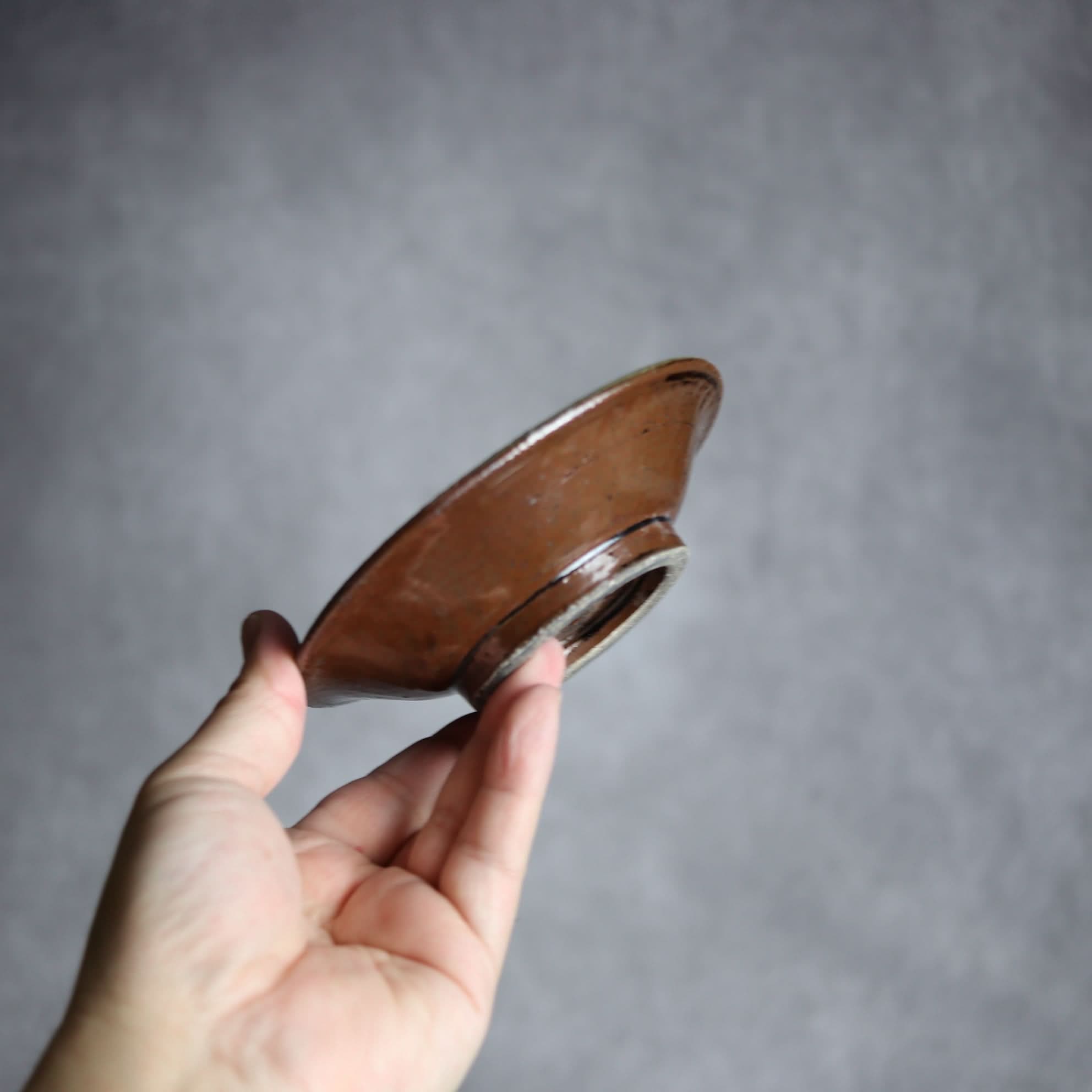 4寸皿1 飴釉 菊唐草 やちむん 陶器 北窯 宮城正享工房 やちむん 陶器.
