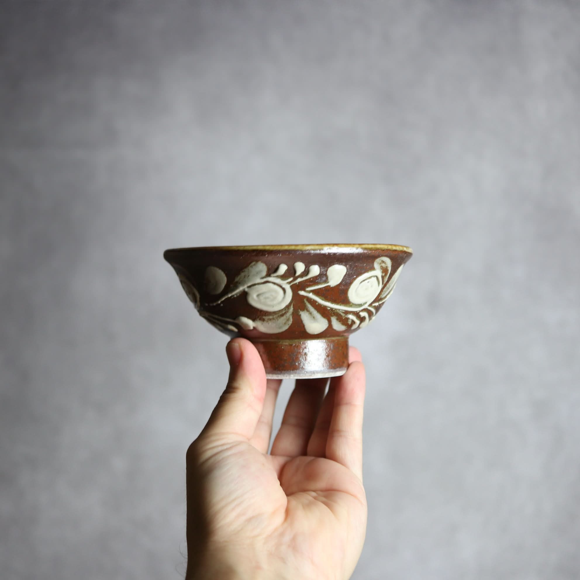 4寸マカイ2 イッチン 唐草 やちむん 陶器 茂生窯 陶器.