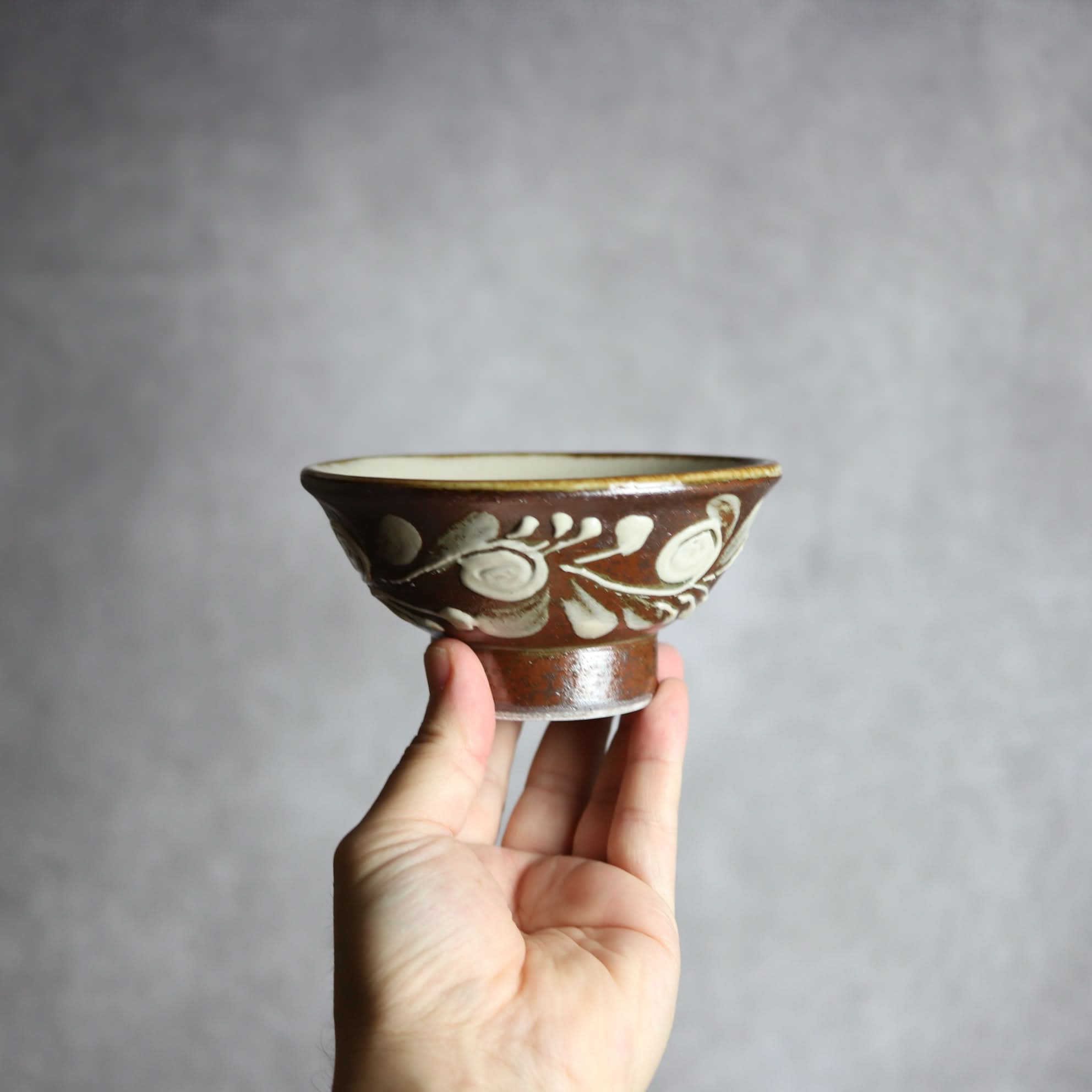 4寸マカイ2 イッチン 唐草 やちむん 陶器 茂生窯 陶器.